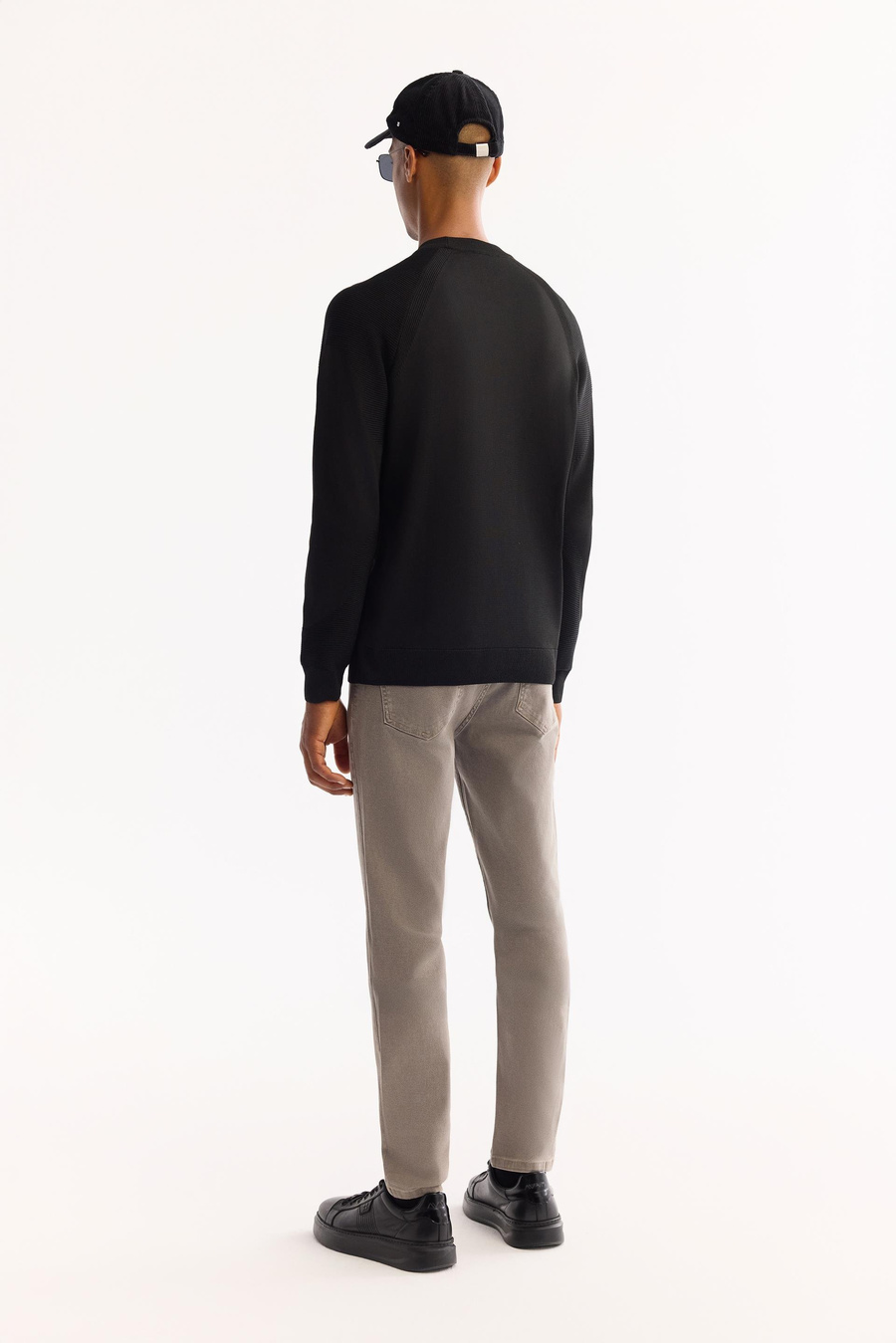 Siyah Bisiklet Yaka Kolları Fitil Örgü Detaylı Kazak