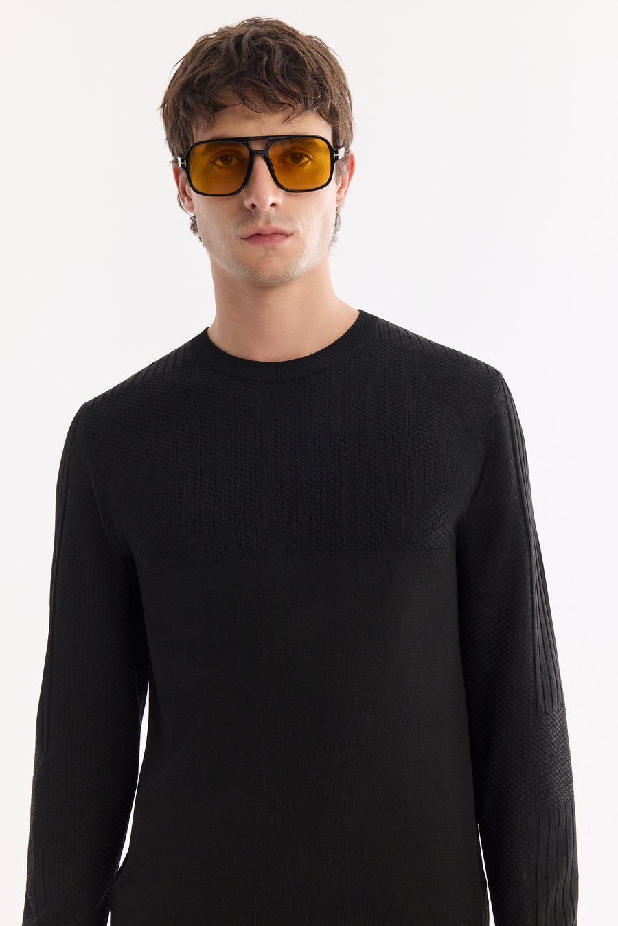 Siyah Bisiklet Yaka Ön Roba ve Kolları Örgü Detaylı Polielit Kazak