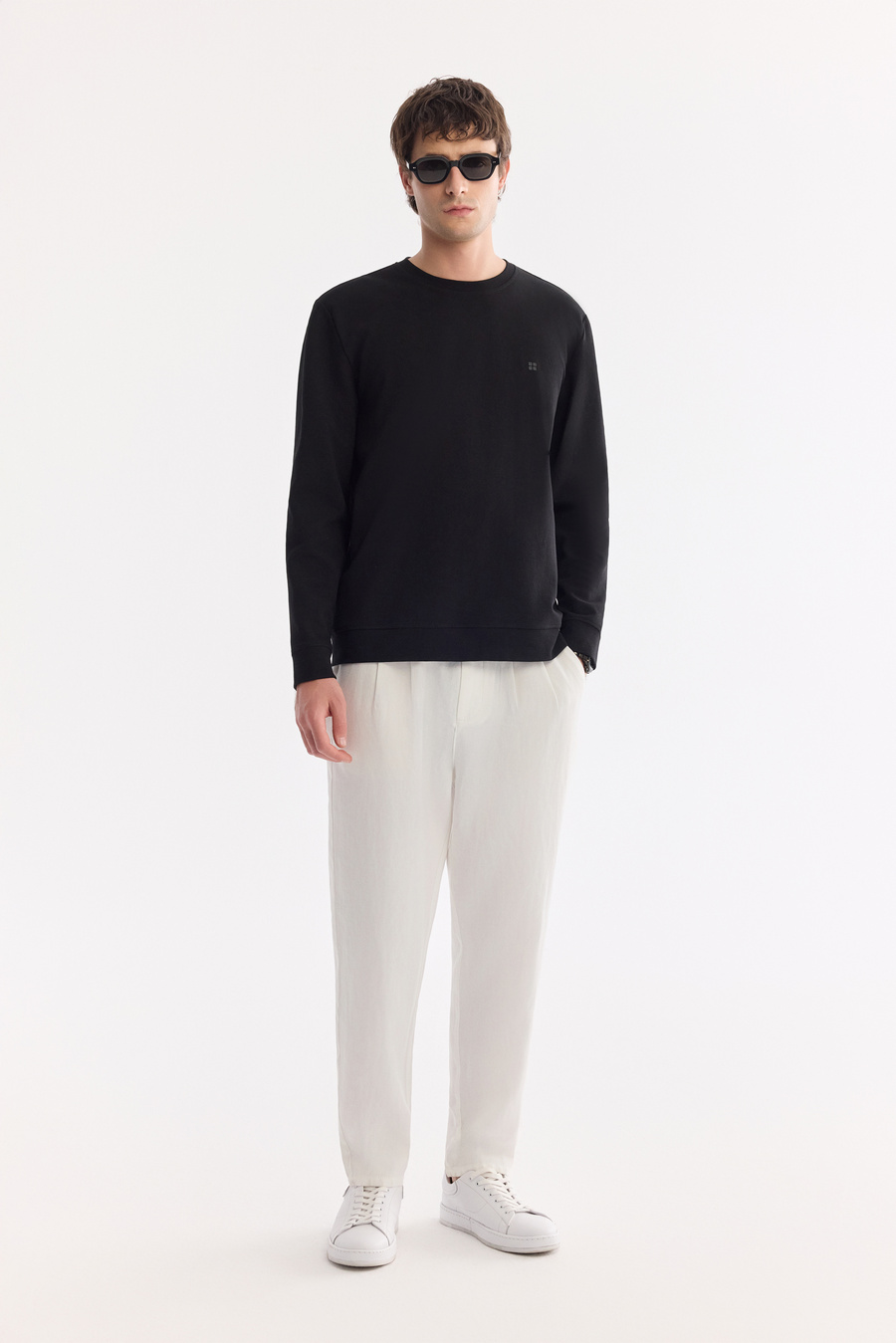 Siyah Bisiklet Yaka Pamuklu Kolay Ütülenen Sweatshirt