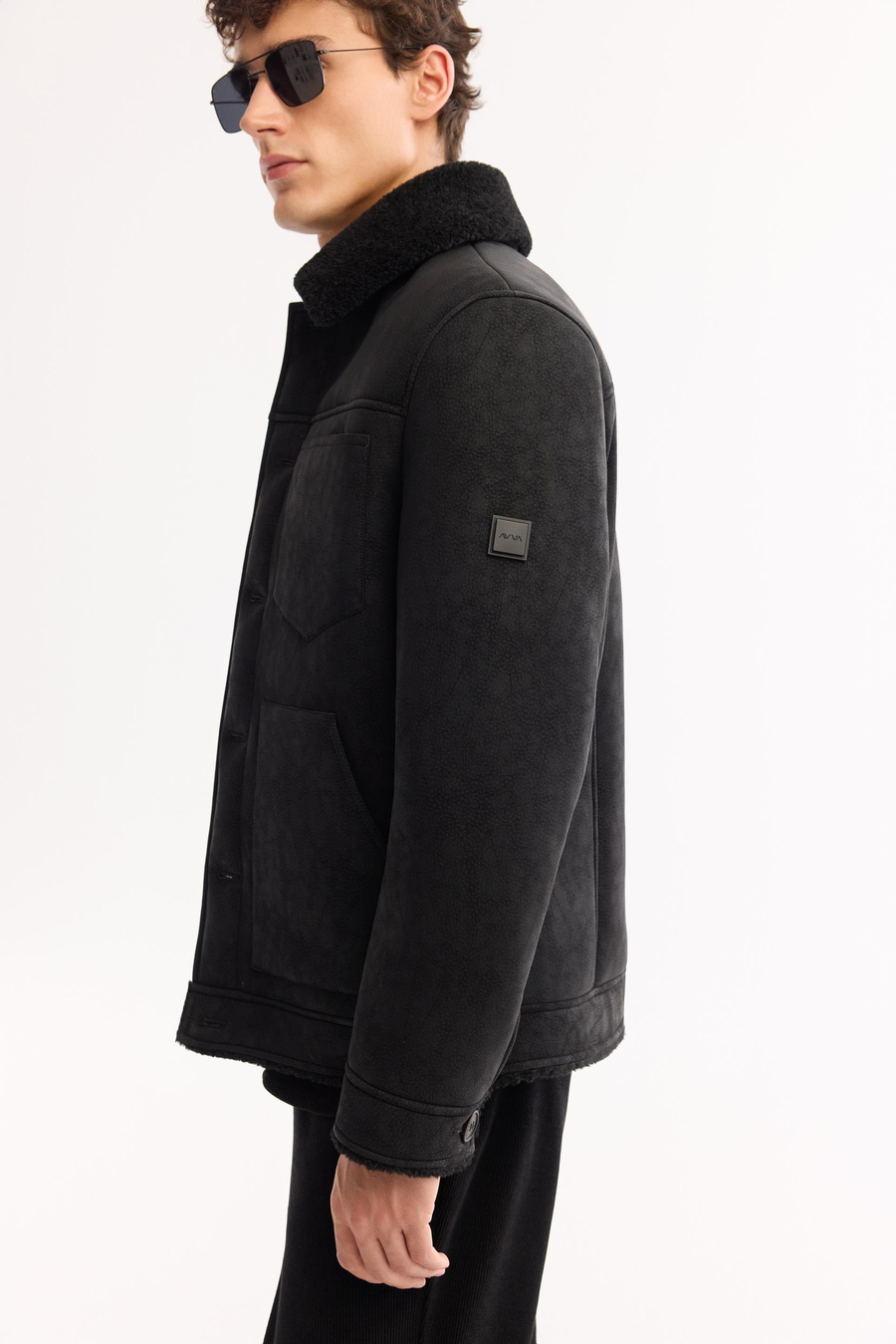 Siyah Ceket Yaka Kürklü Napa Mont