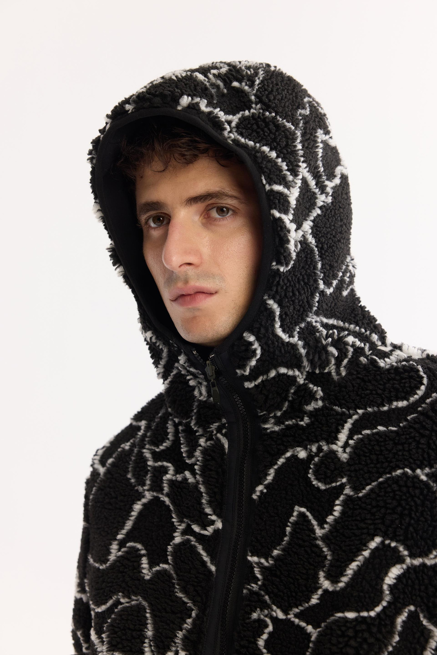 Siyah Çift Taraflı Kapüşonlu Peluş Mont