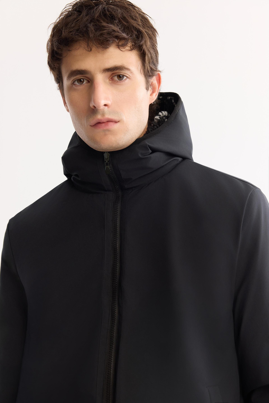 Siyah Çift Taraflı Kapüşonlu Peluş Mont