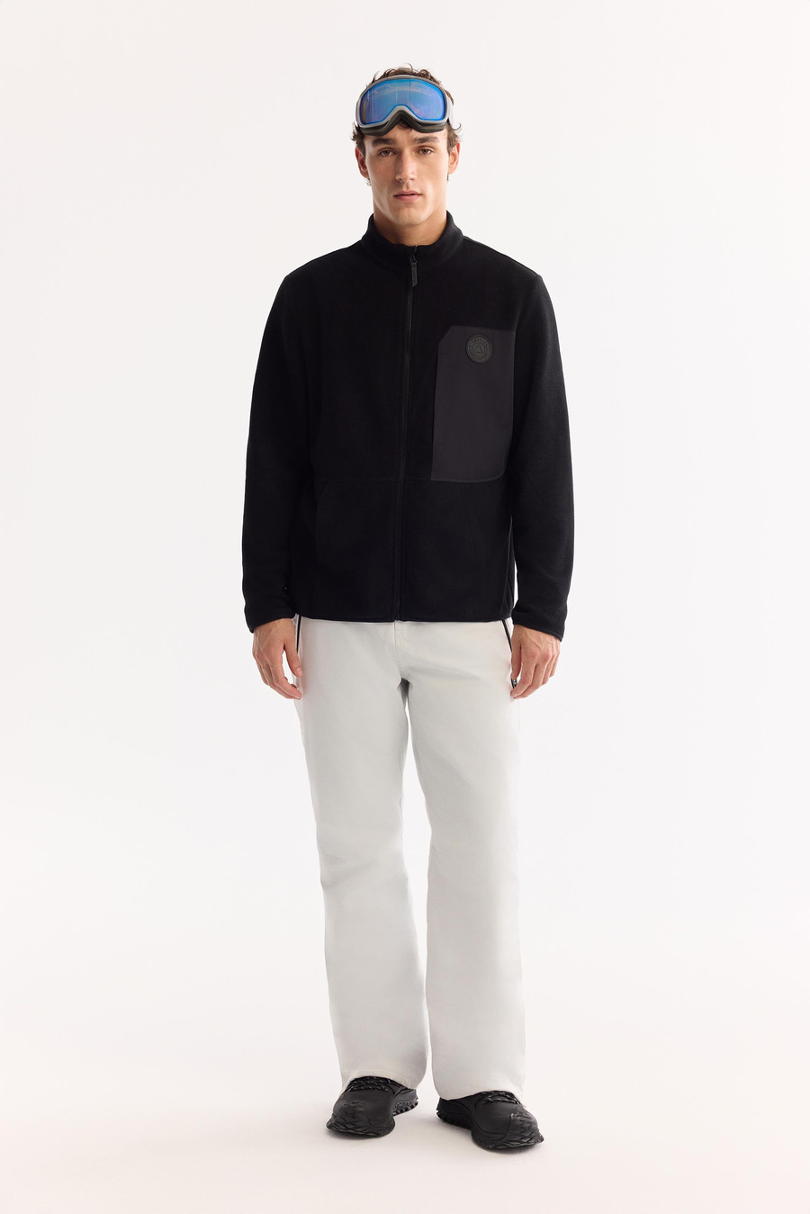 Siyah Dik Yaka Etek Ucu Enjeksiyon  Baskılı   Polar Hırka