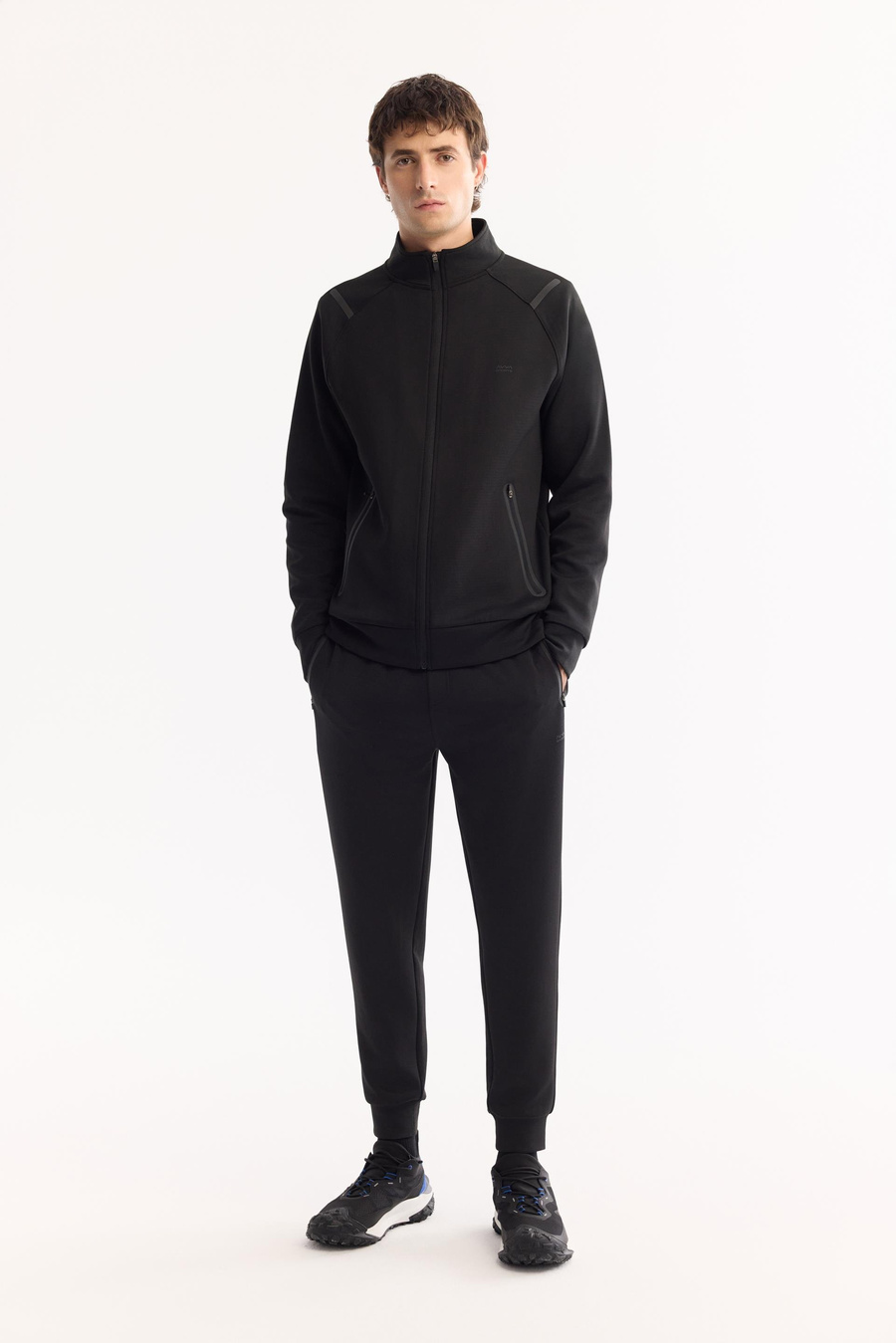 Siyah Dik Yaka Fermuarlı Yan Cepli Fermuar  Dokulu İnterlok Hırka