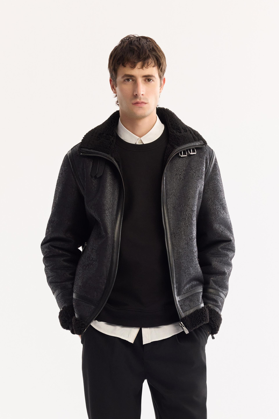 Siyah Dik Yaka Napa Mont