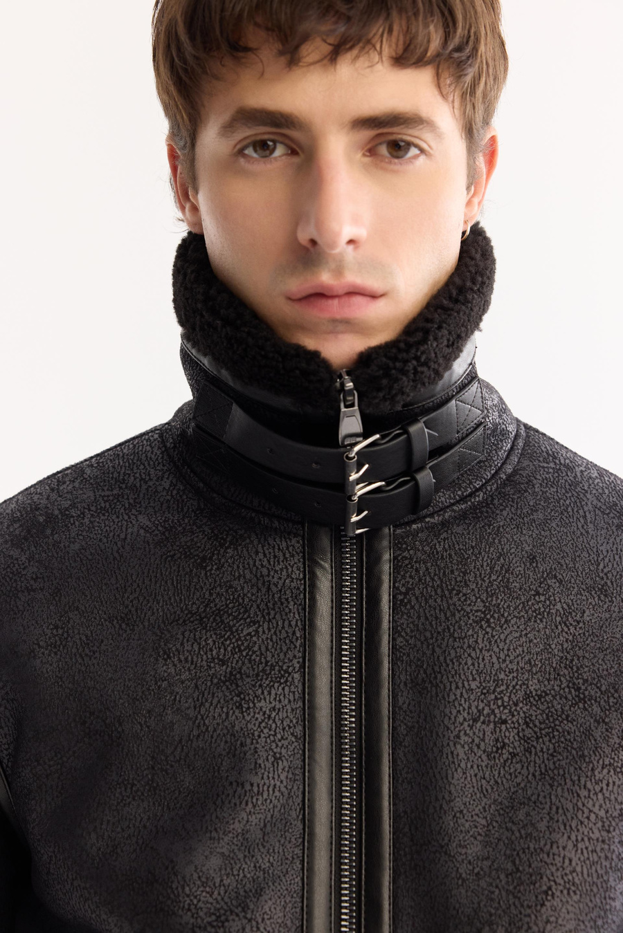 Siyah Dik Yaka Napa Mont