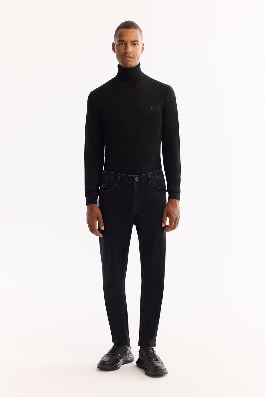 Siyah Eskitme Yıkmalı Jean Pantolon