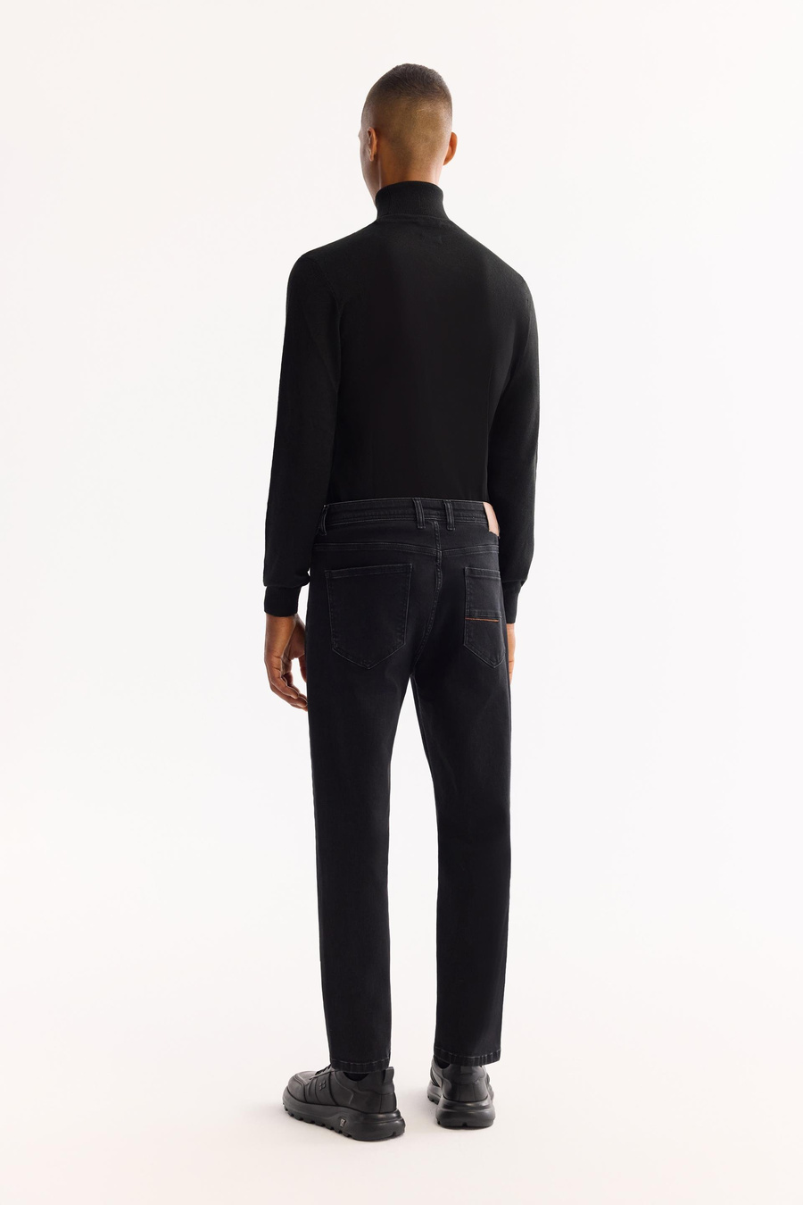 Siyah Eskitme Yıkmalı Jean Pantolon