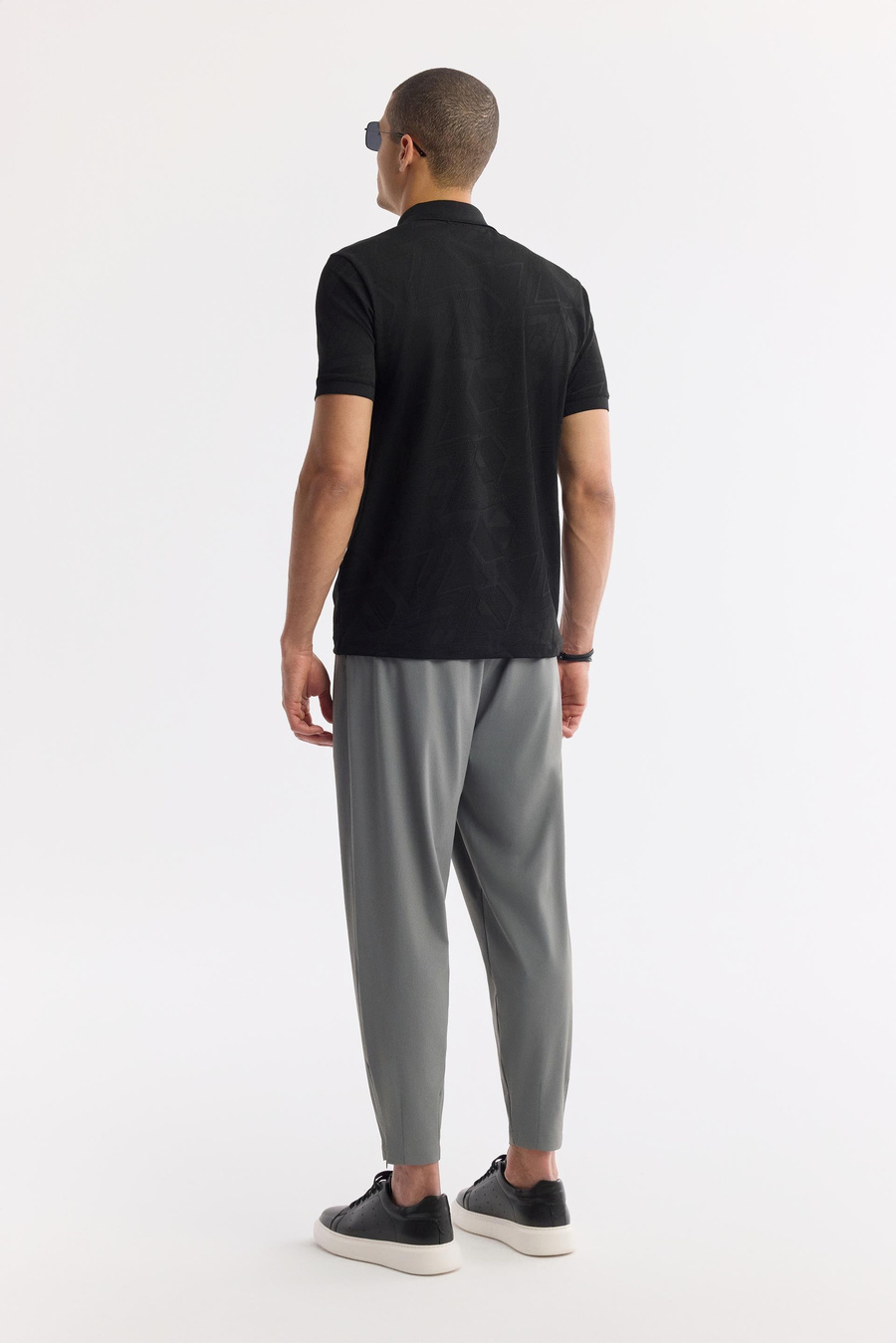 Siyah Fermuarlı Polo Yaka Jakarlı T-Shirt