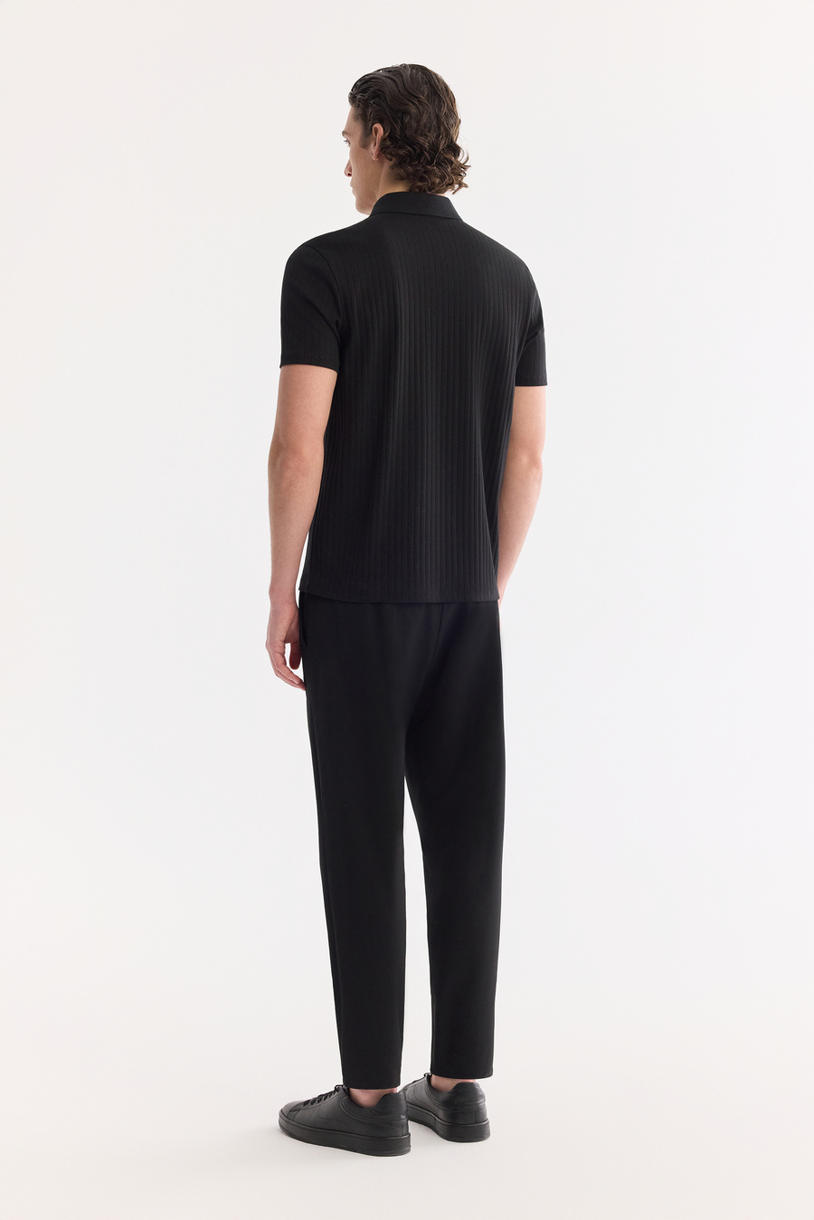 Siyah Fermuarlı Polo Yaka Jakarlı T-Shirt