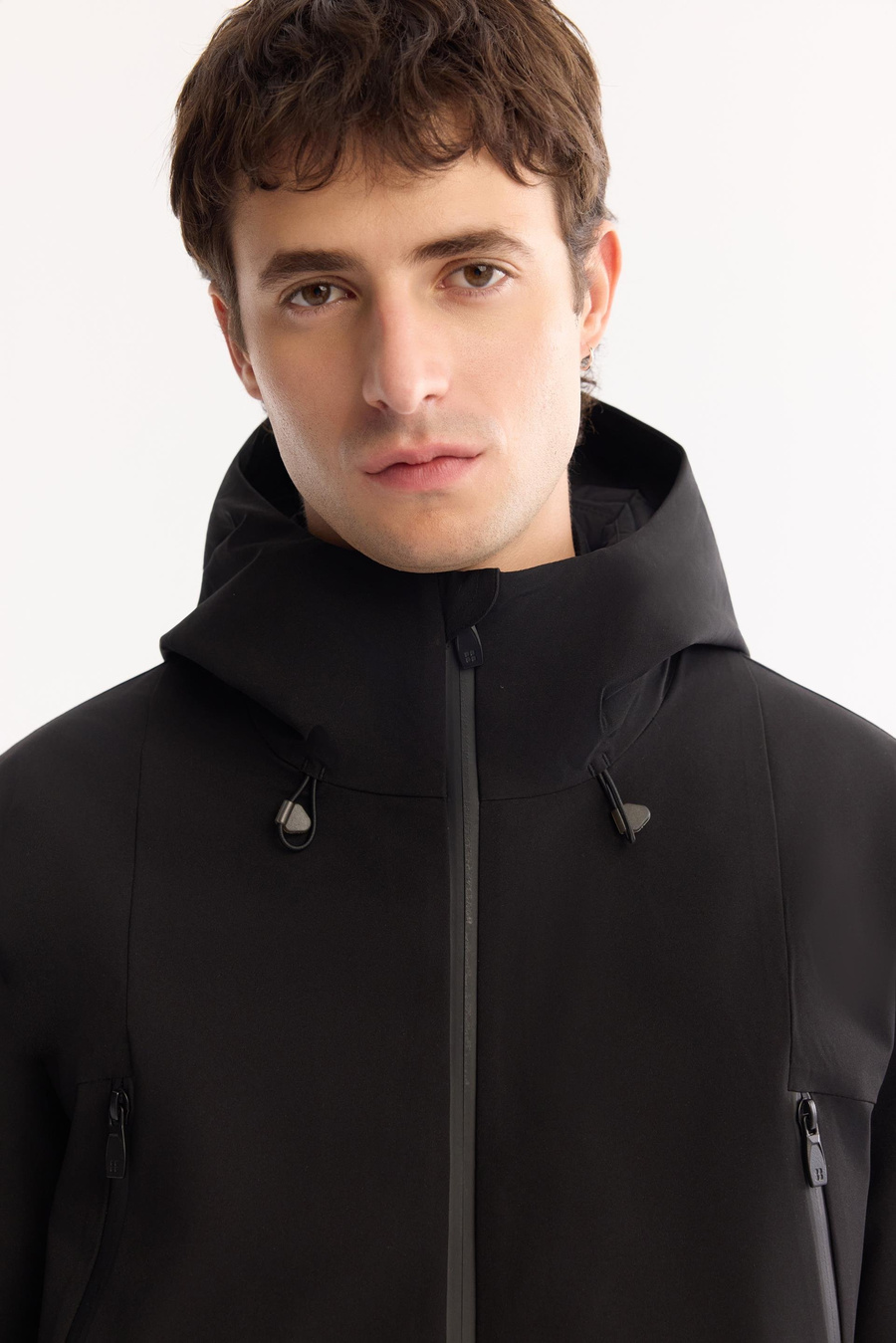 Siyah Fonksiyonel Çift Kullanımlı Ördek Tüyü İnce Mont