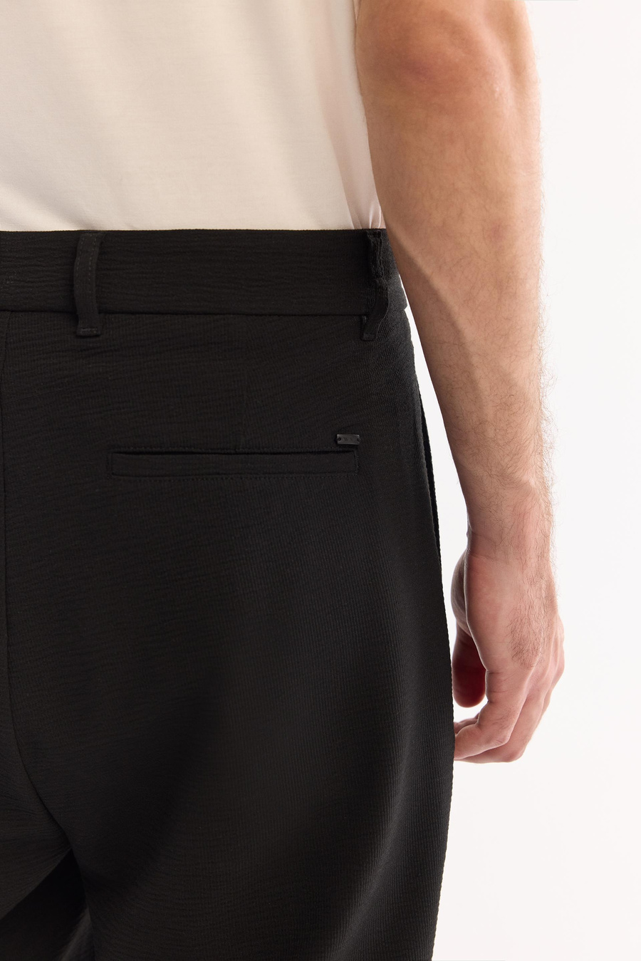 Siyah İnce Fitilli Dokulu  Baggy Fit Pantolon