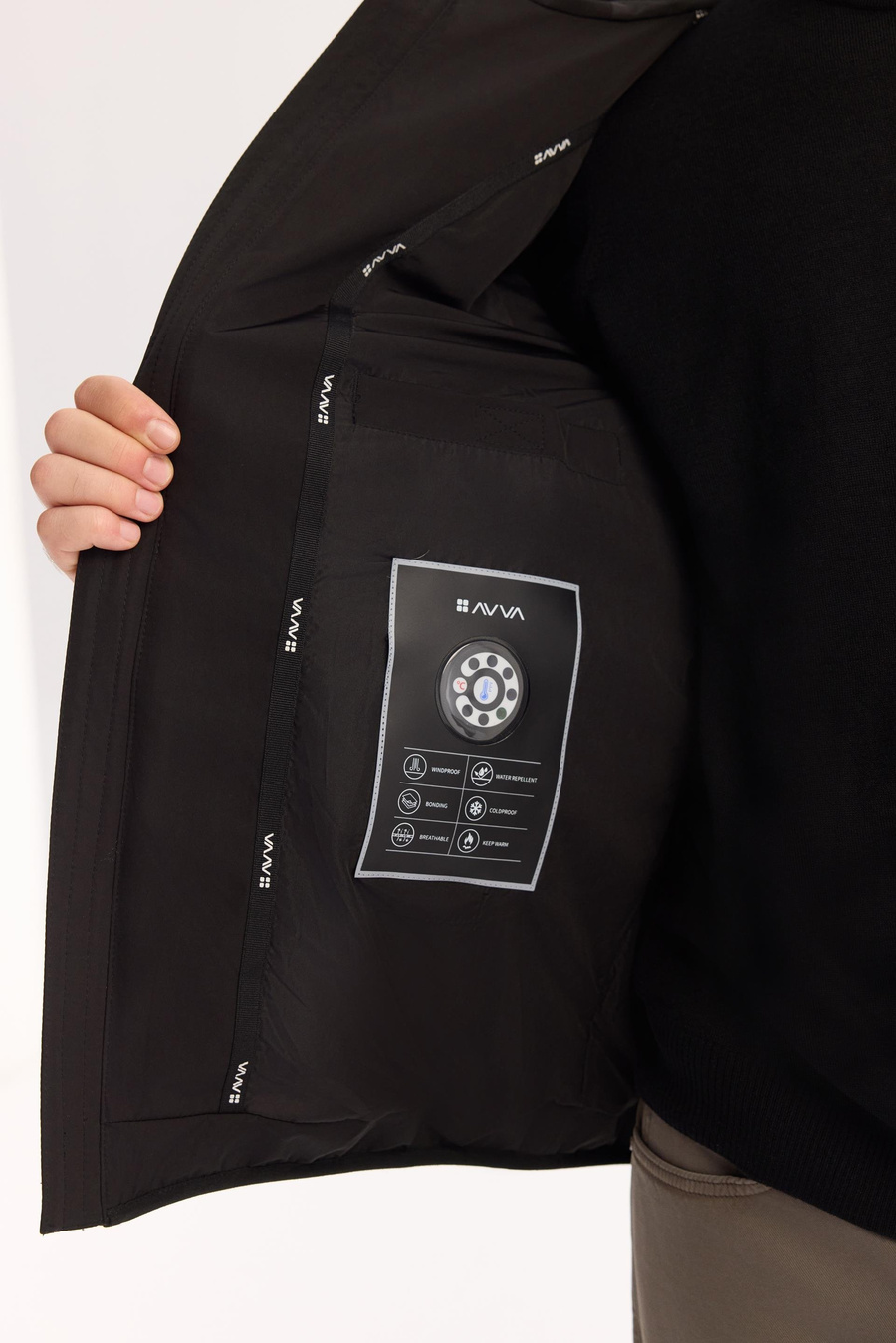 Siyah Kapüşonlu Kapitone Detaylı Yapıştırma Mont