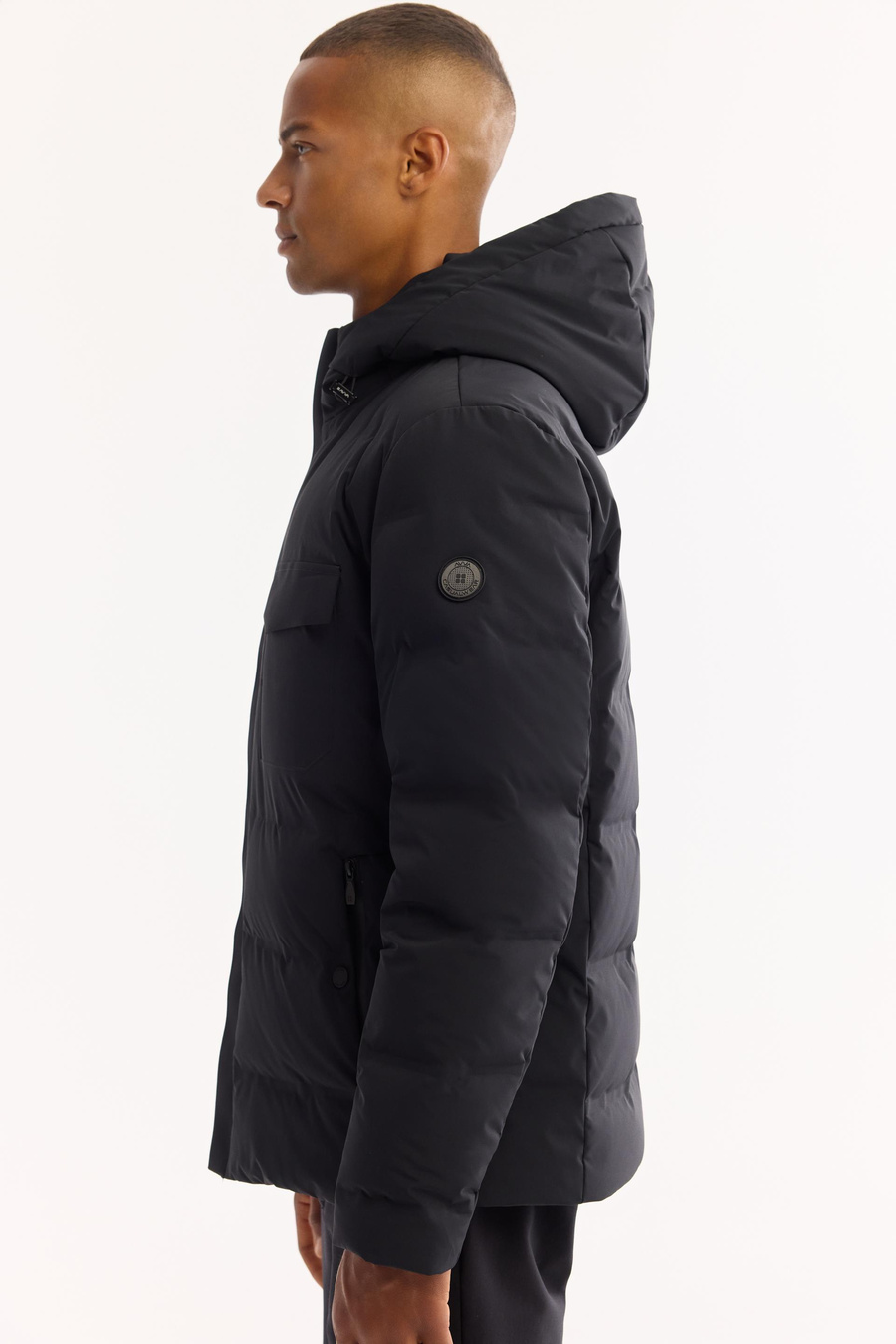 Siyah Kapüşonlu Kaz Tüyü Mont