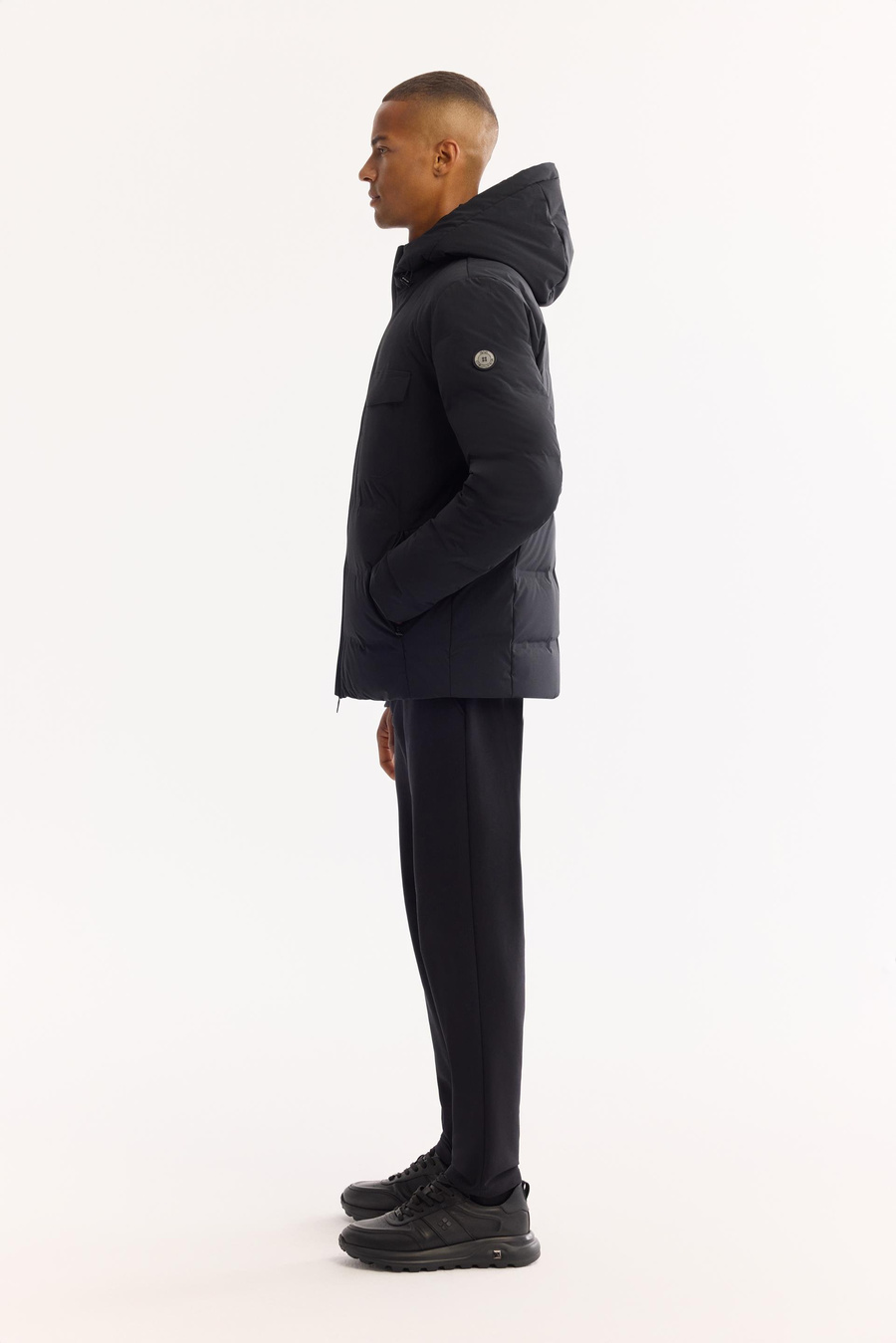 Siyah Kapüşonlu Kaz Tüyü Mont