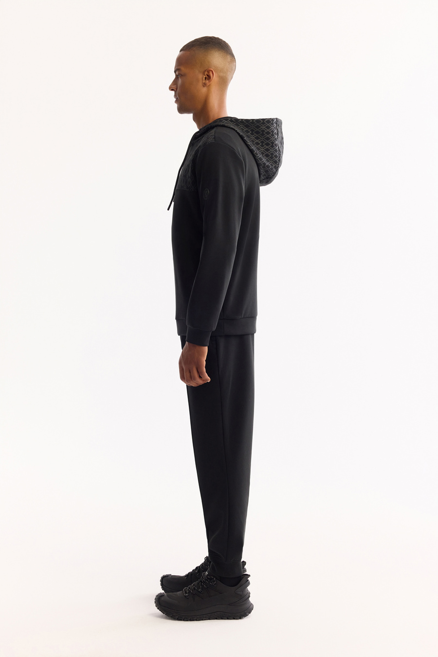 Siyah Kapüşonlu Soft Touch Baskılı Sweatshirt