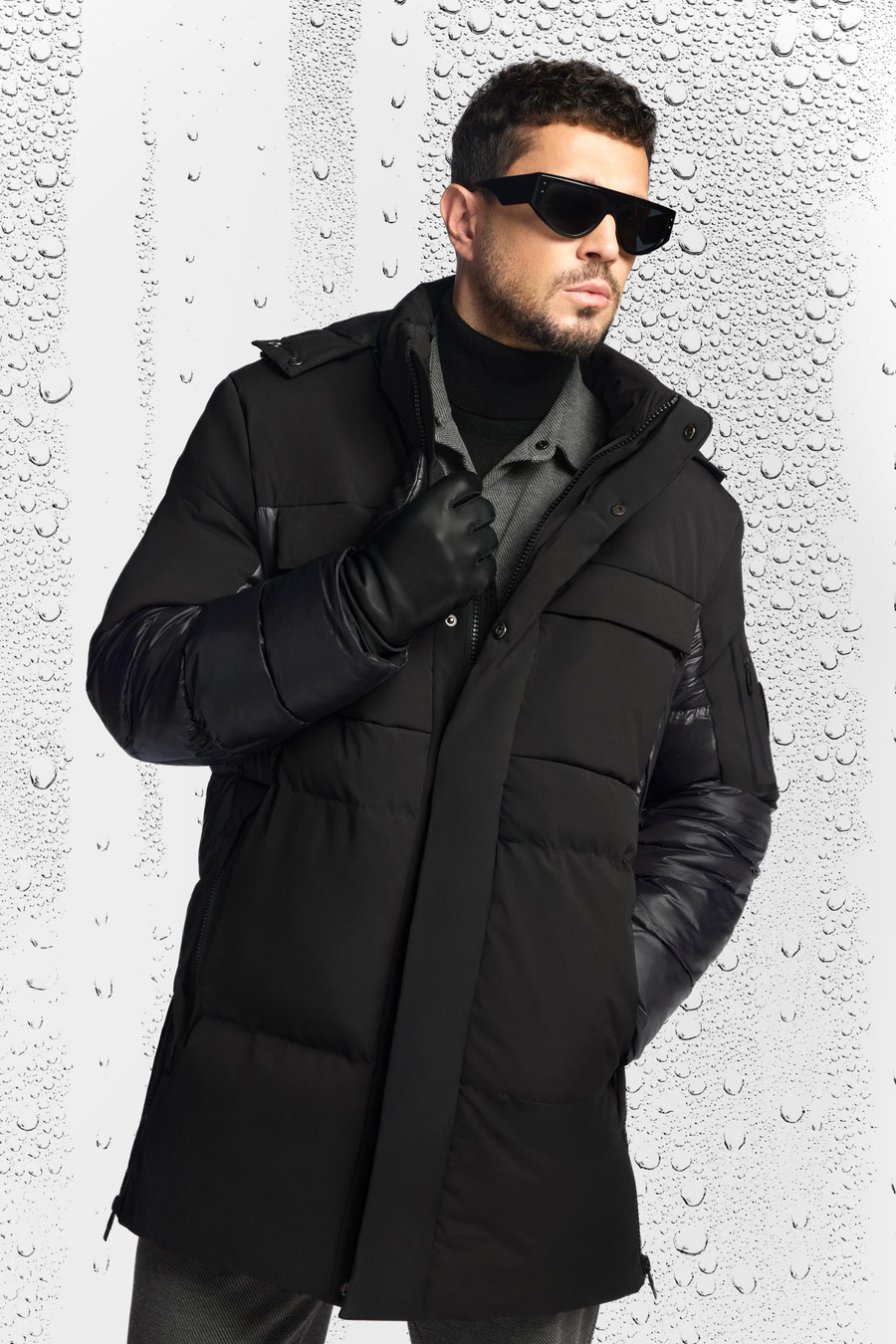 Siyah Kapüşonlu Su İtici Rüzgar Geçirmez -10 Dereceye Dayanıklı Uzun Şişme Mont