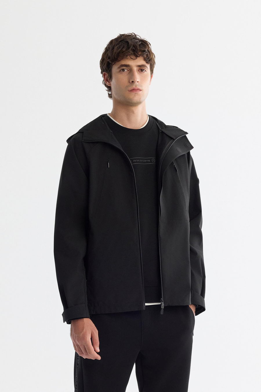 Siyah Kapüşonlu Yaka Rüzgar Geçirmez İnce Mont