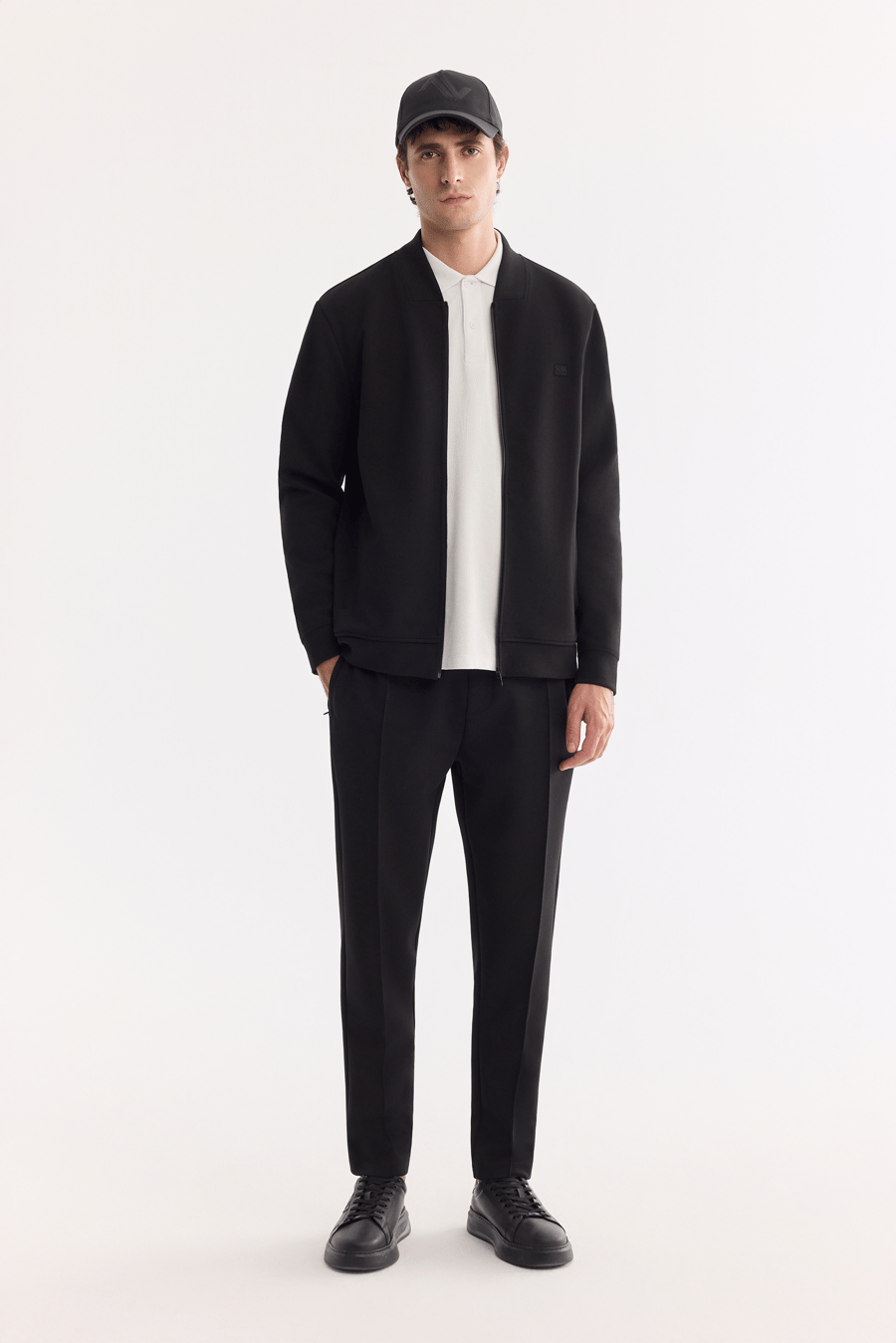 Siyah Kare Yaka Fermuarlı Pamuklu Kolay Ütülenen Sweatshirt