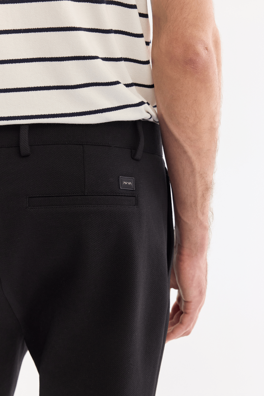 Siyah Klasik Bel Örme Diyagonal Relaxed Fit Pantolon