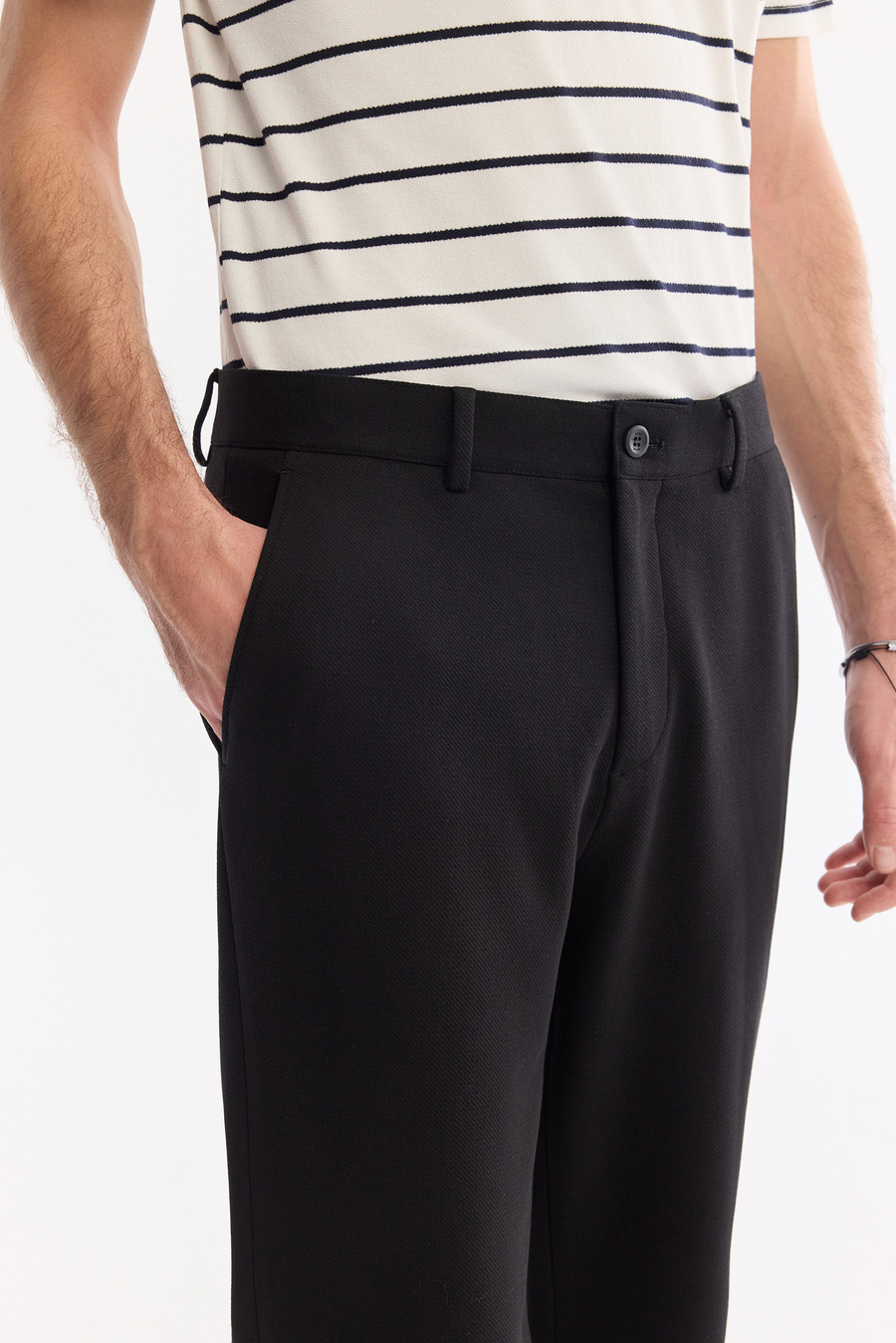 Siyah Klasik Bel Örme Diyagonal Relaxed Fit Pantolon