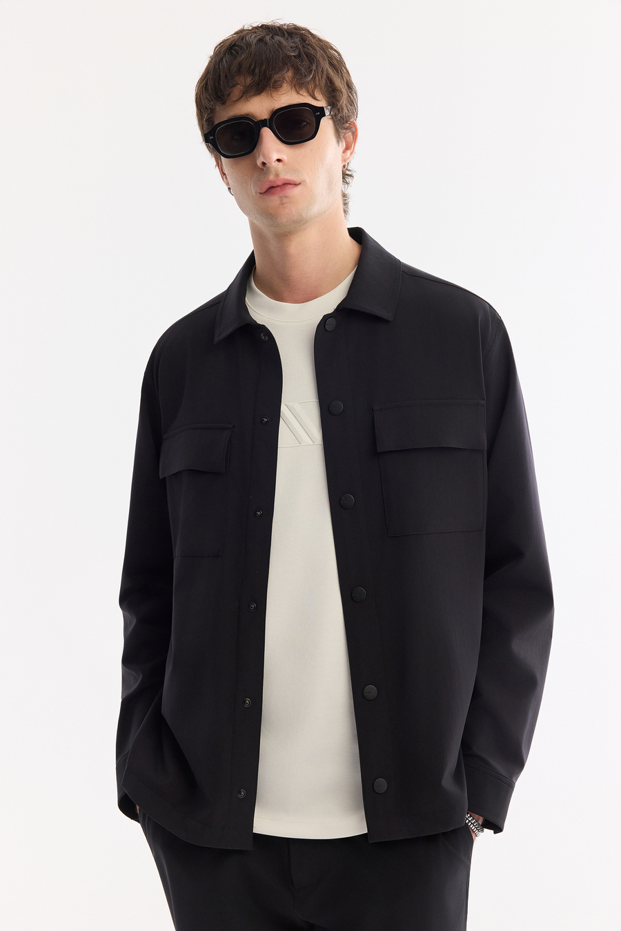 Siyah Klasik Yaka Cepli Comfort Fit Uzun Kol Gömlek Ceket