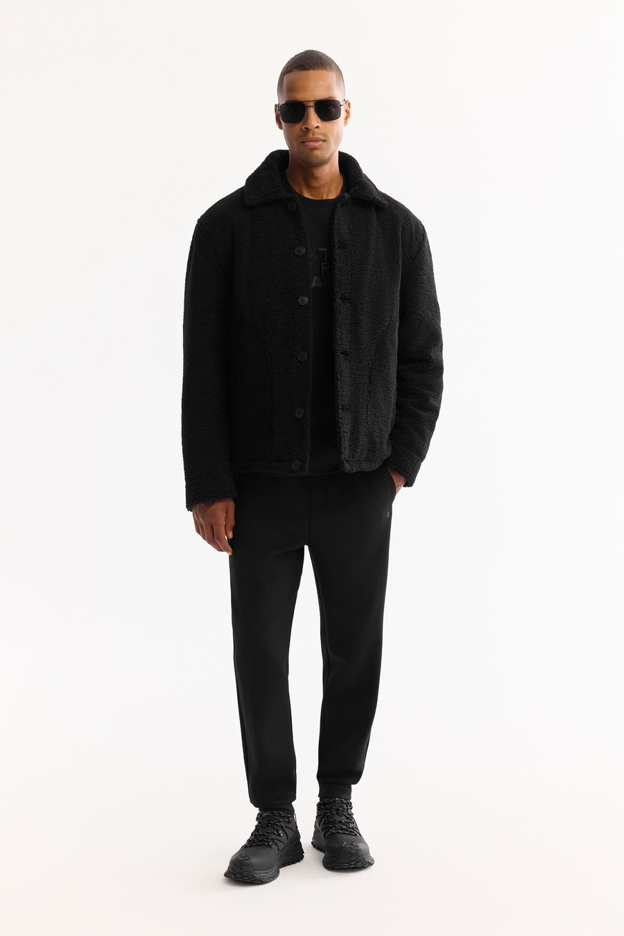 Siyah Klasik Yaka Comfort Fit Peluş Mont