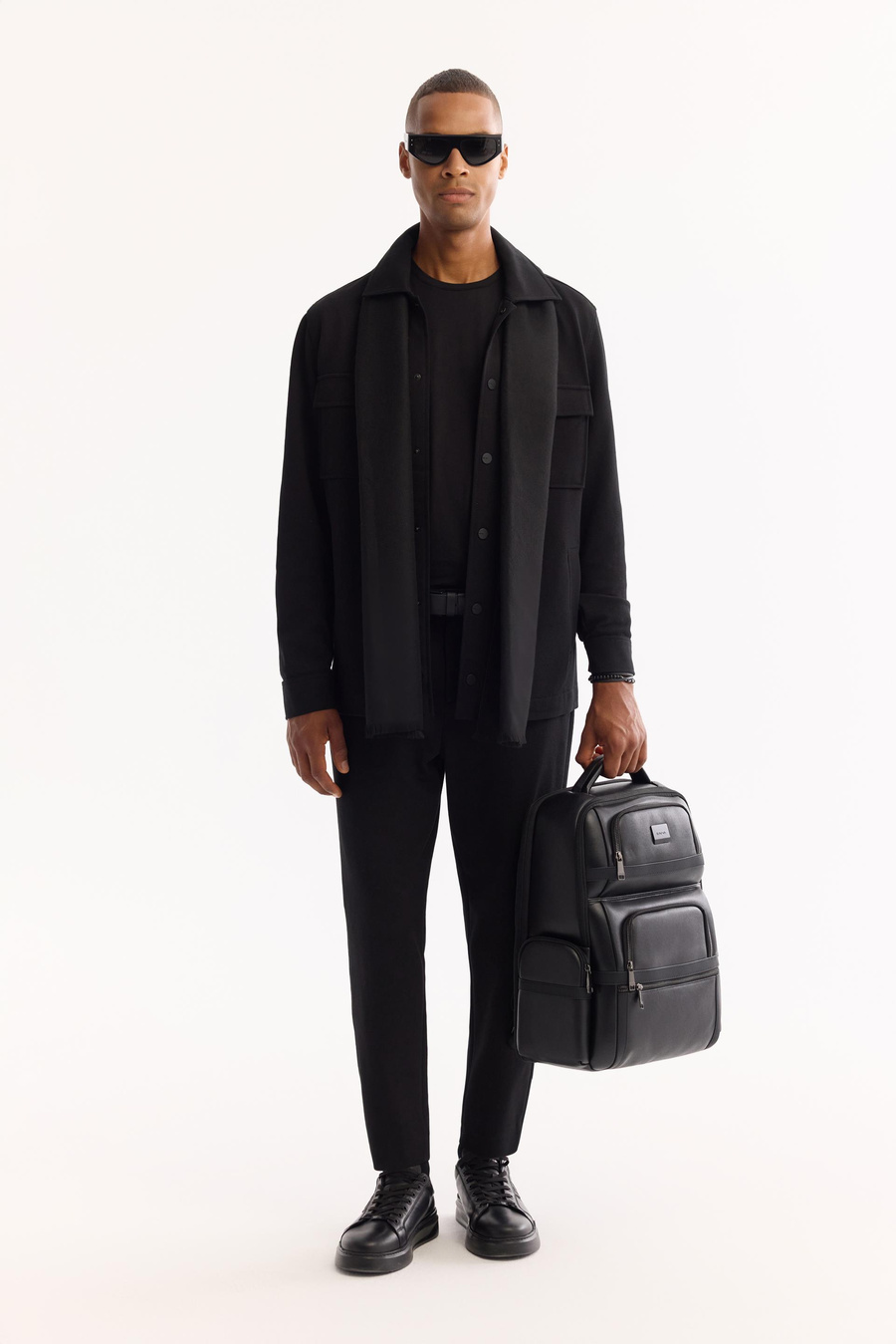 Siyah Klasik Yaka Diyagonel Çift Cep Kapaklı Örme Gömlek Ceket