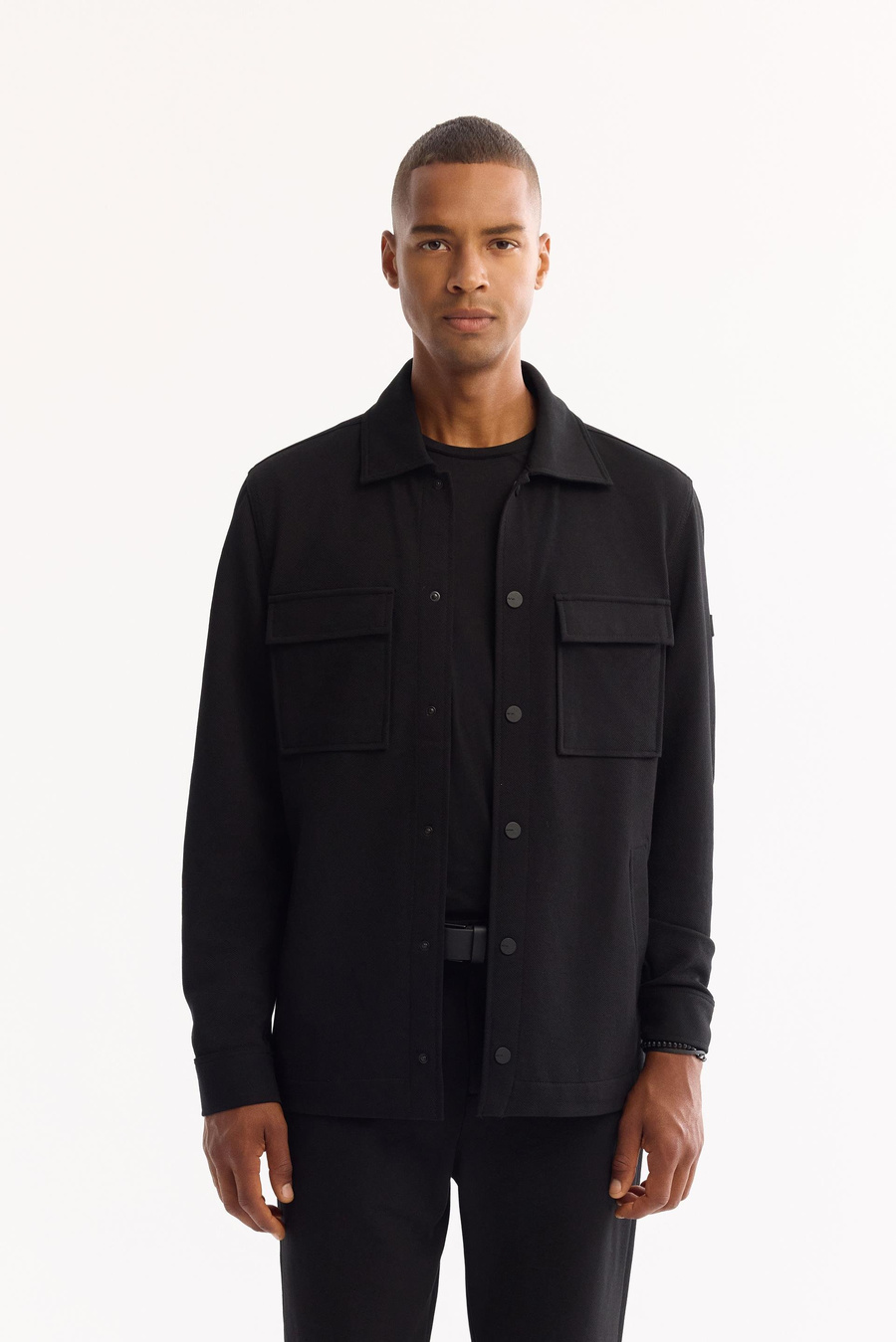 Siyah Klasik Yaka Diyagonel Çift Cep Kapaklı Örme Gömlek Ceket