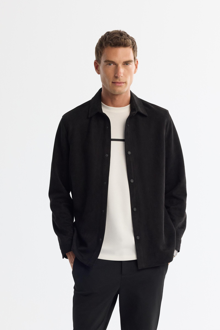 Siyah Klasik Yaka Süet Deri Görünümlü Gömlek Mont