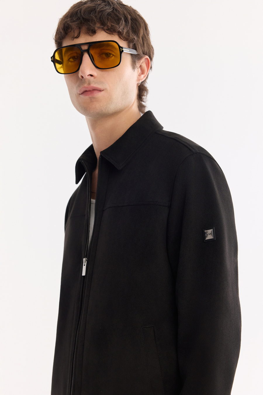 Siyah Klasik Yakalı Fleto Cep Fermuarlı Süet Mont