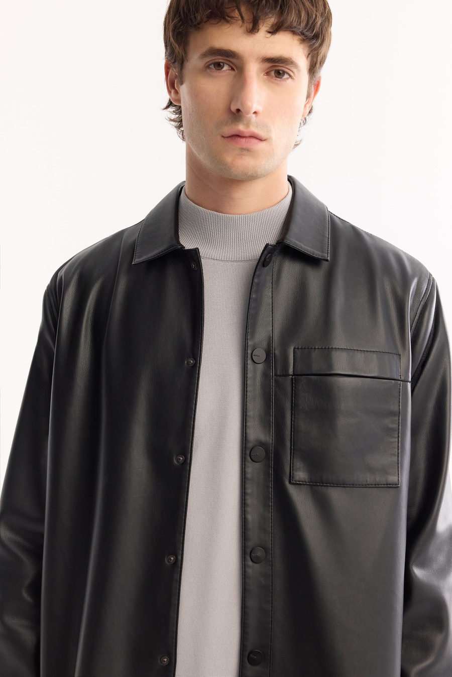 Siyah Önü Çıtçıt Düğme Kapama Cepli Suni Deri Gömlek Ceket