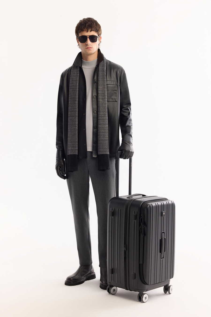 Siyah Önü Çıtçıt Düğme Kapama Cepli Suni Deri Gömlek Ceket