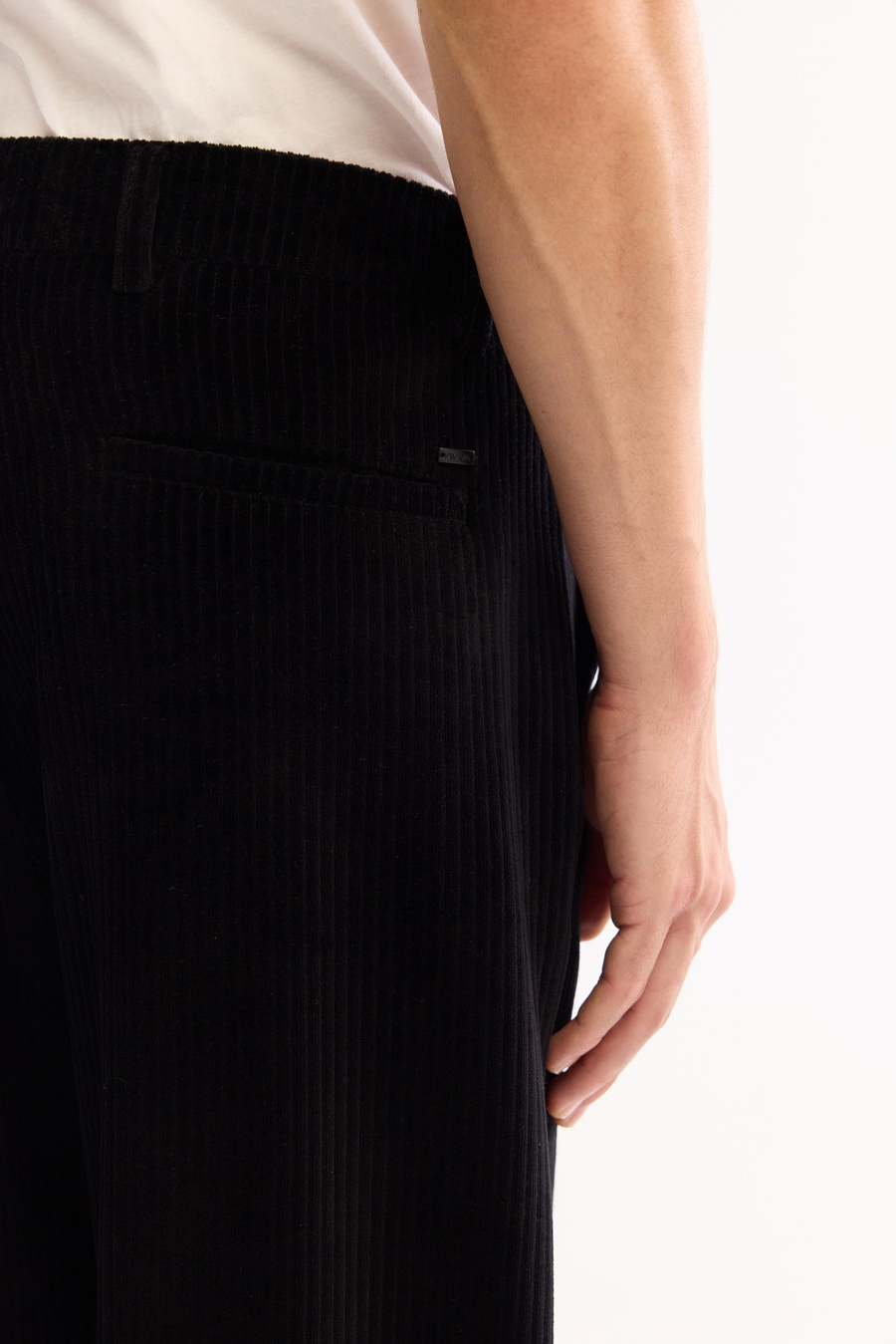 Siyah Pamuk Karışımlı Kadife Fitilli Baggy Fit Pantolon