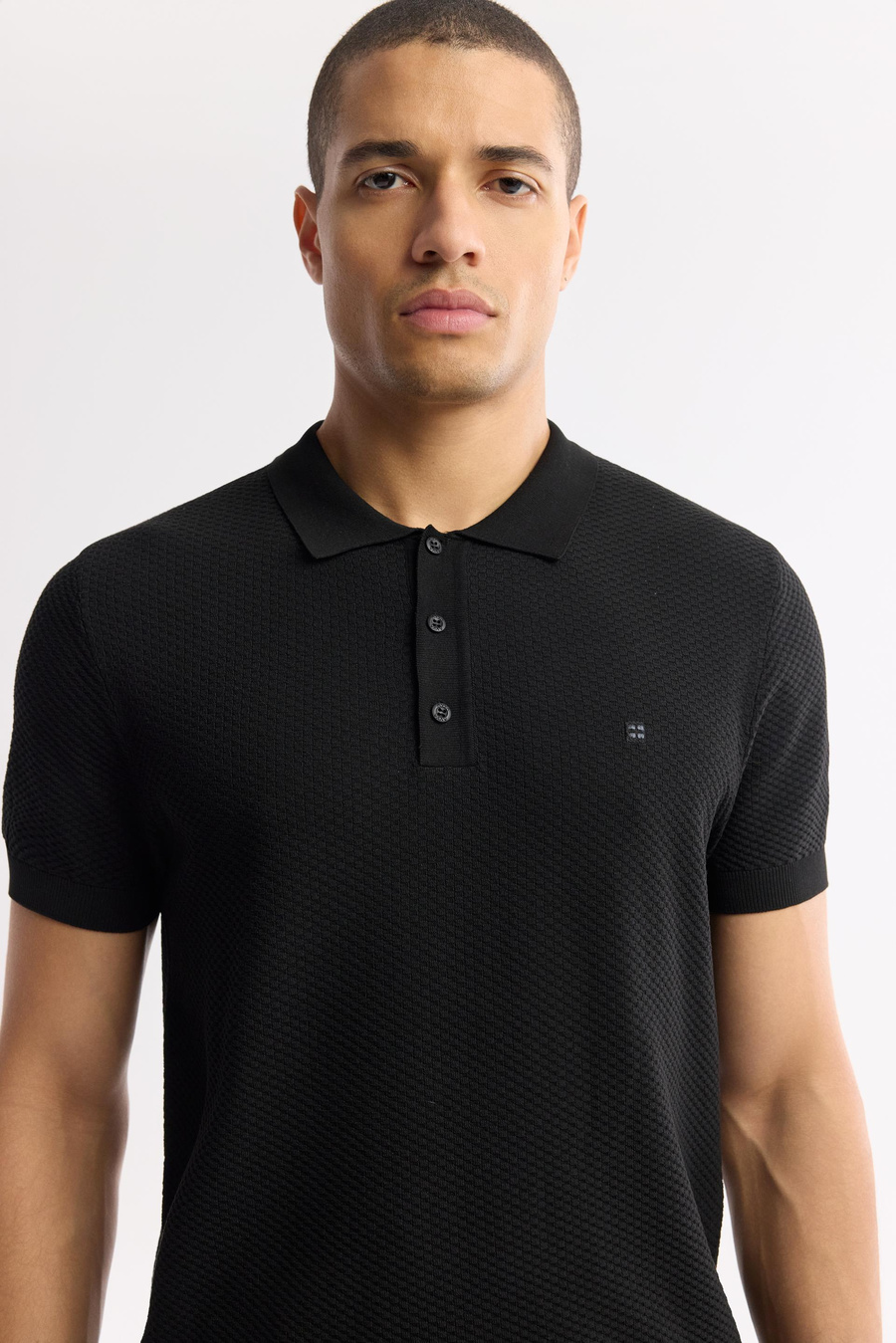 Siyah Polo Yaka Dokulu Triko T-shirt