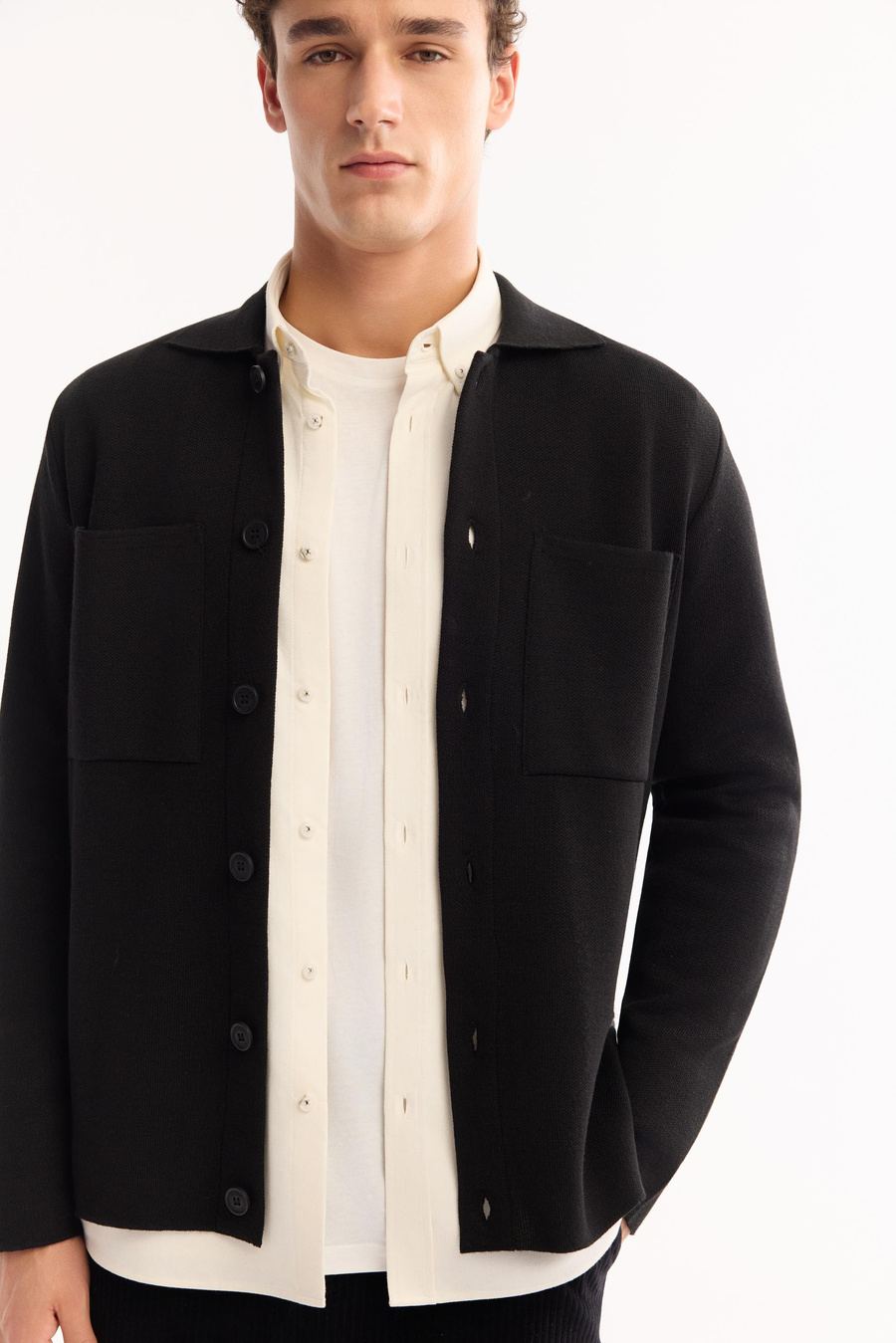 Siyah Polo Yaka Düğme Kapama Önü Cepli Yün Hırka