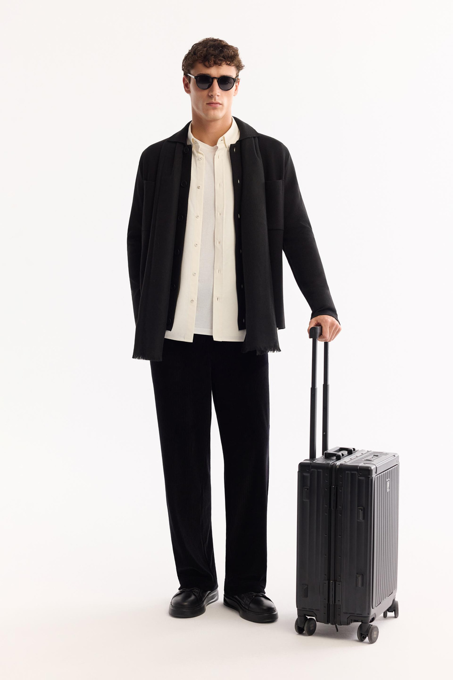 Siyah Polo Yaka Düğme Kapama Önü Cepli Yün Hırka