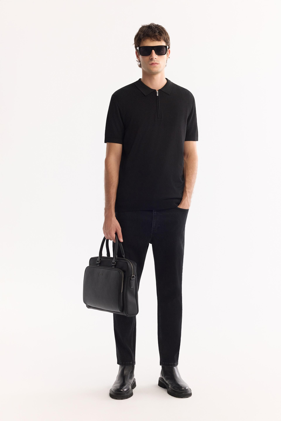 Siyah Polo Yaka Fermuarlı Jakar Detaylı Rayon Triko T-shirt