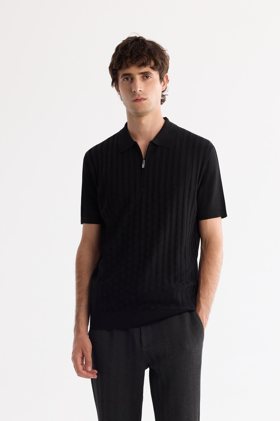 Siyah Polo Yaka Fermuarlı Rayon Triko T-Shirt