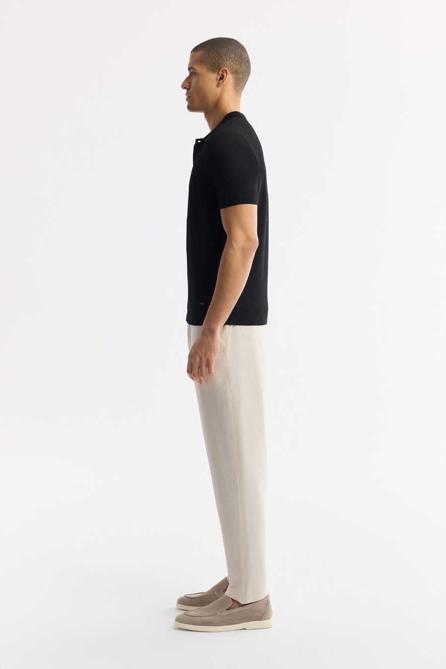 Siyah Polo Yaka Önden Düğmeli Fitil Örgü Desenli Rayon Triko T-shirt