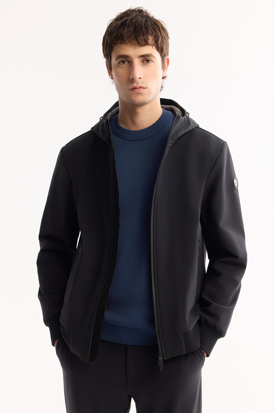 Siyah Softshell Ribana Detaylı İnce Mont