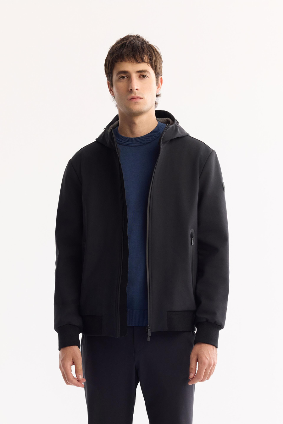 Siyah Softshell Ribana Detaylı İnce Mont