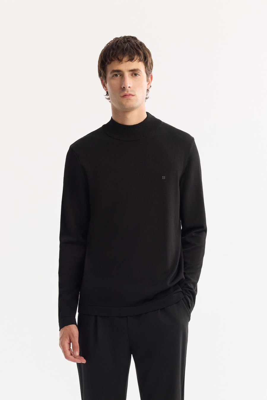 Siyah Yarım Balıkçi Yaka Basic Düz Rayon Kazak