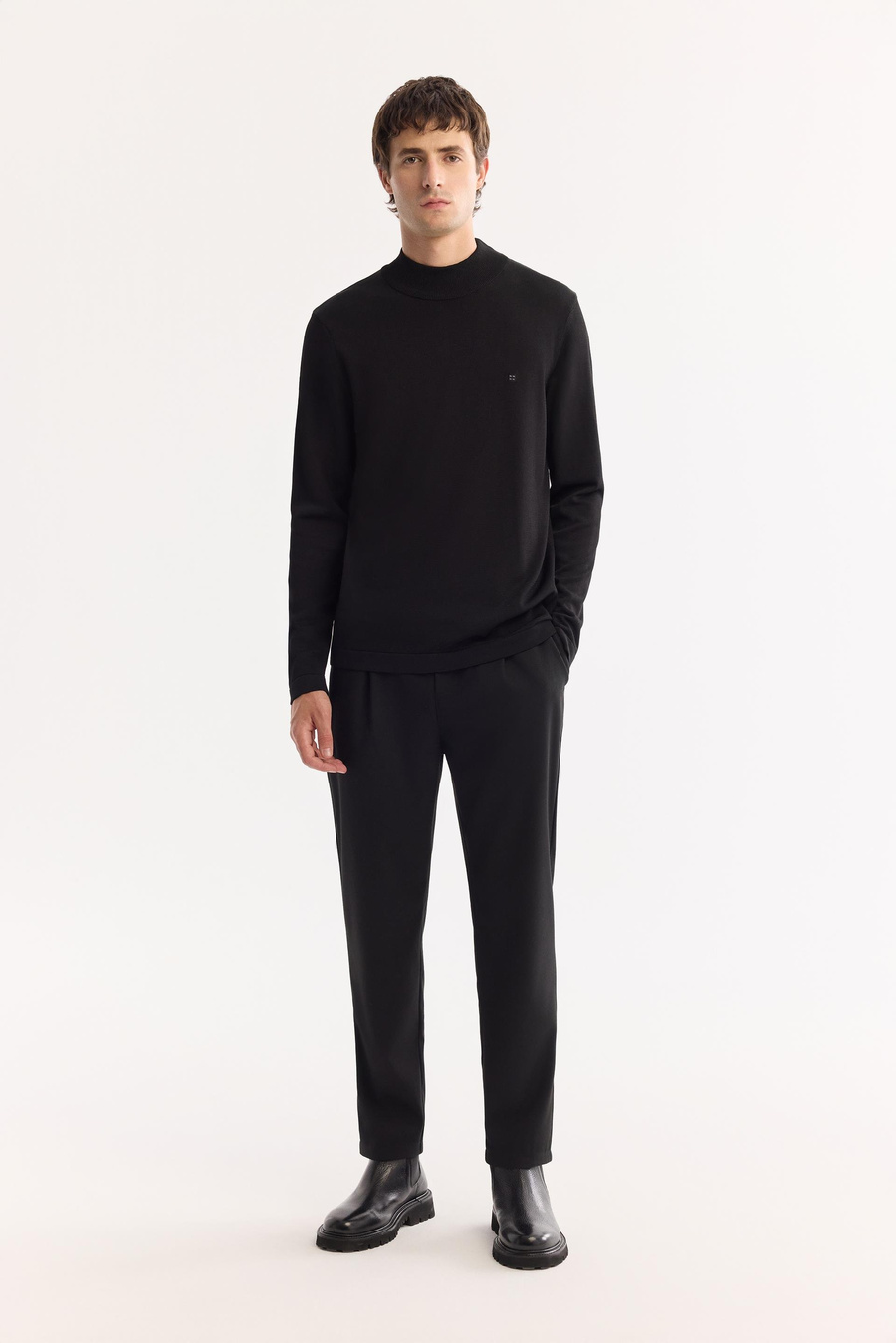 Siyah Yarım Balıkçi Yaka Basic Düz Rayon Kazak