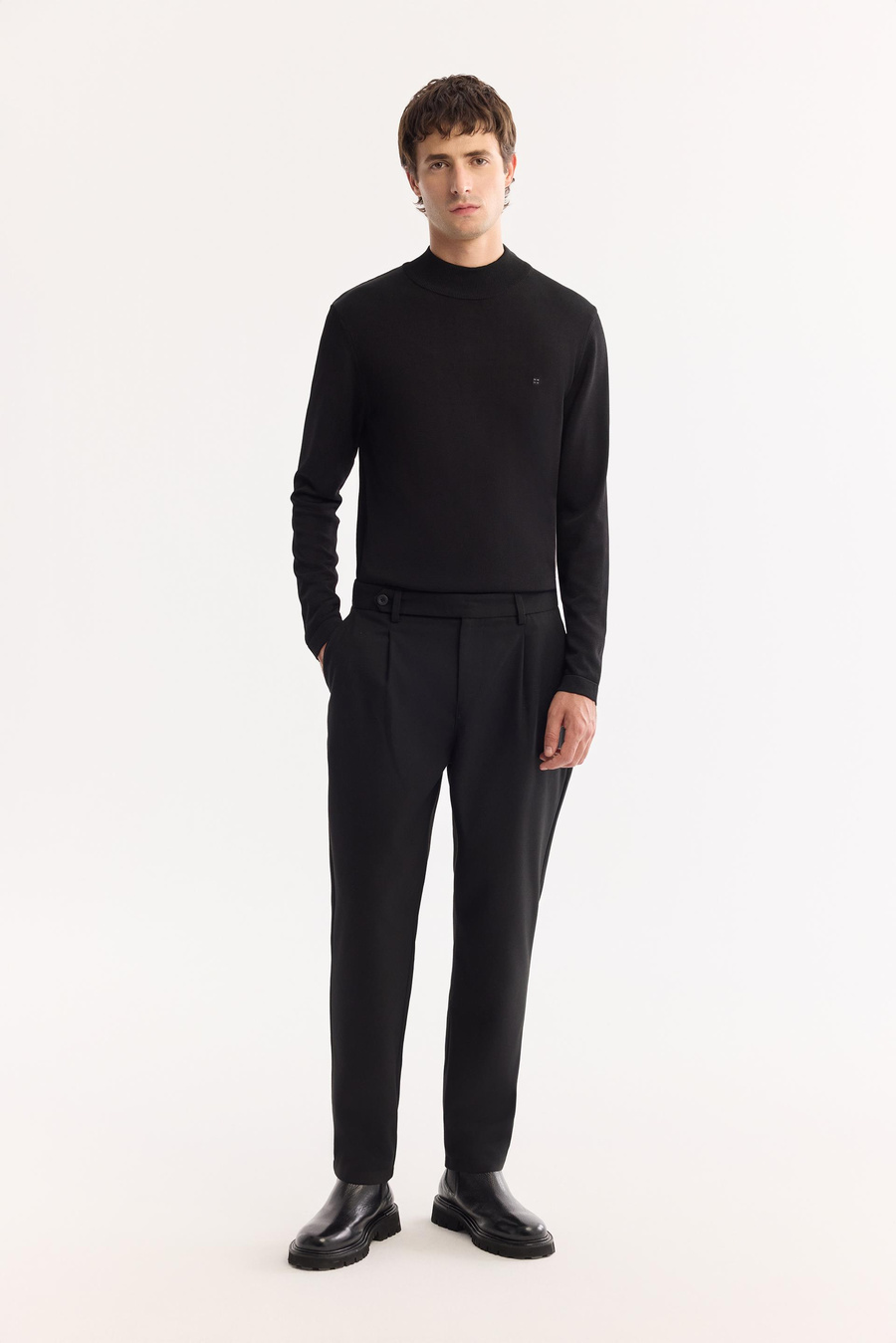 Siyah Yün Karışımlı Carrot Fit Pantolon