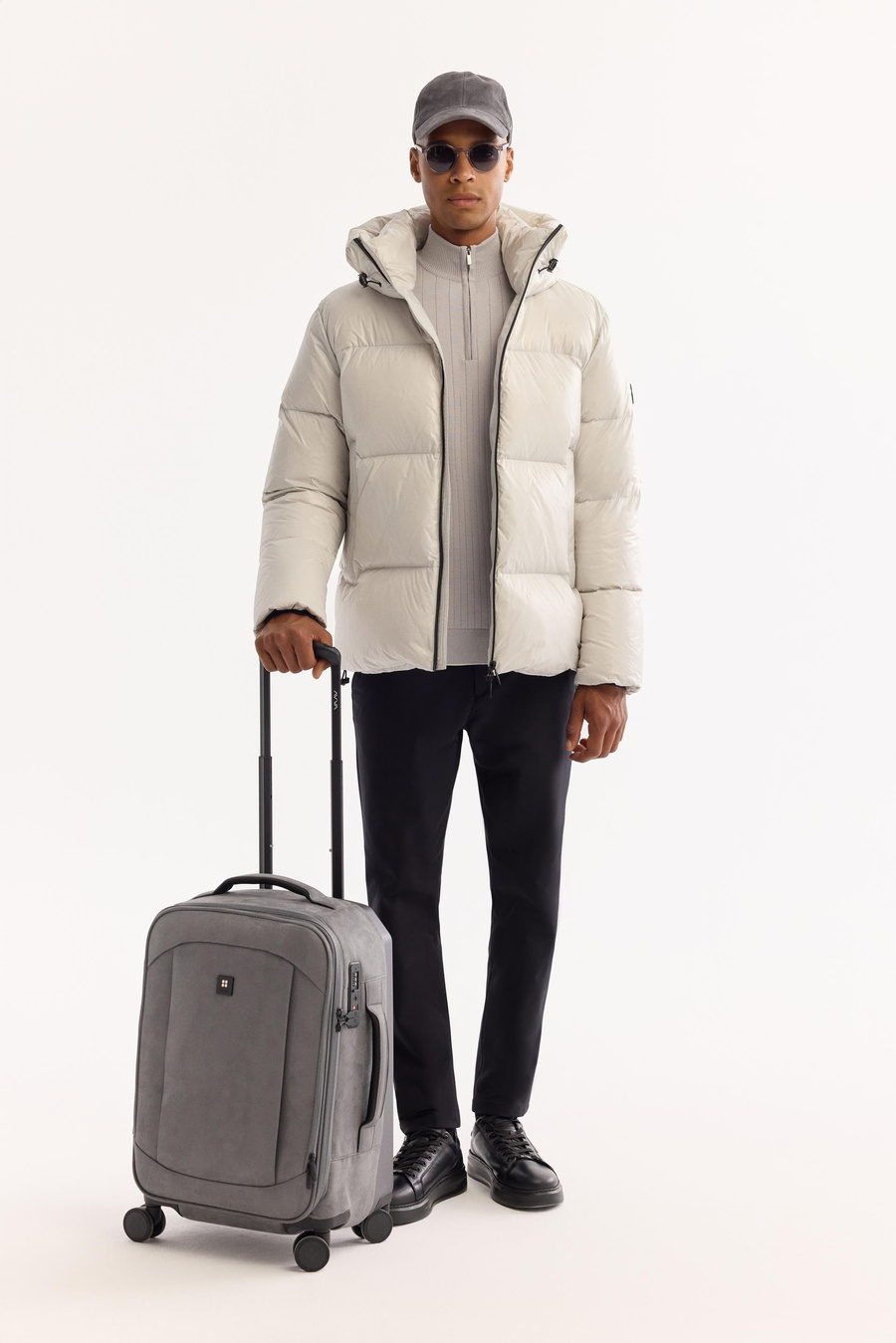 Taş Kapüşonlu Kaz Tüyü Mont