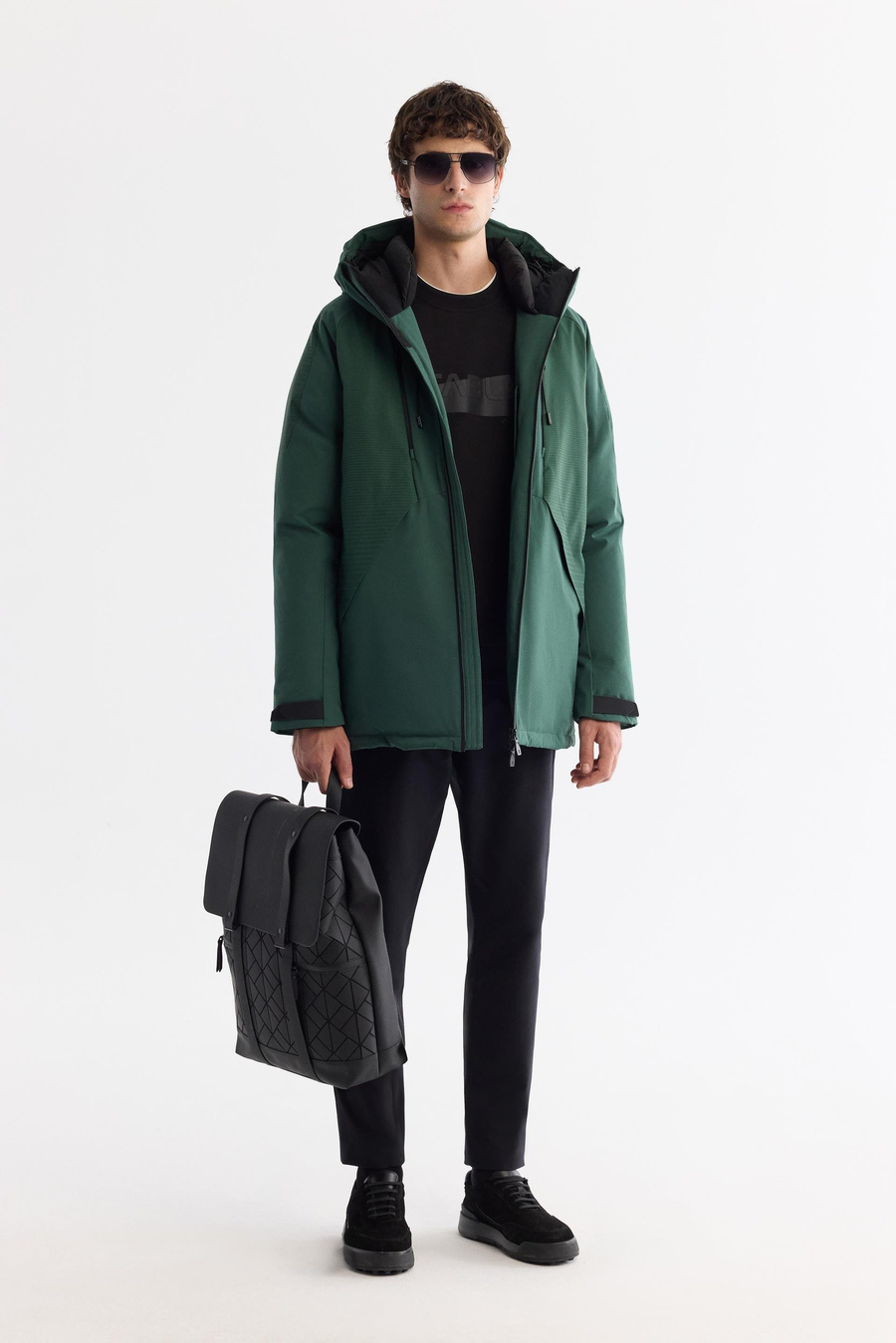 Yeşil Kapüşonlu Yaka Desen Detaylı Kaz Tüyü Mont