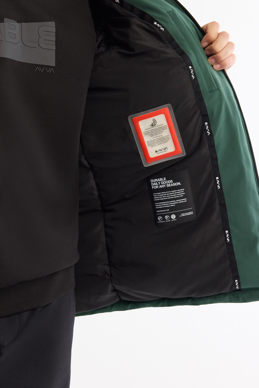 Yeşil Kapüşonlu Yaka Desen Detaylı Kaz Tüyü Mont