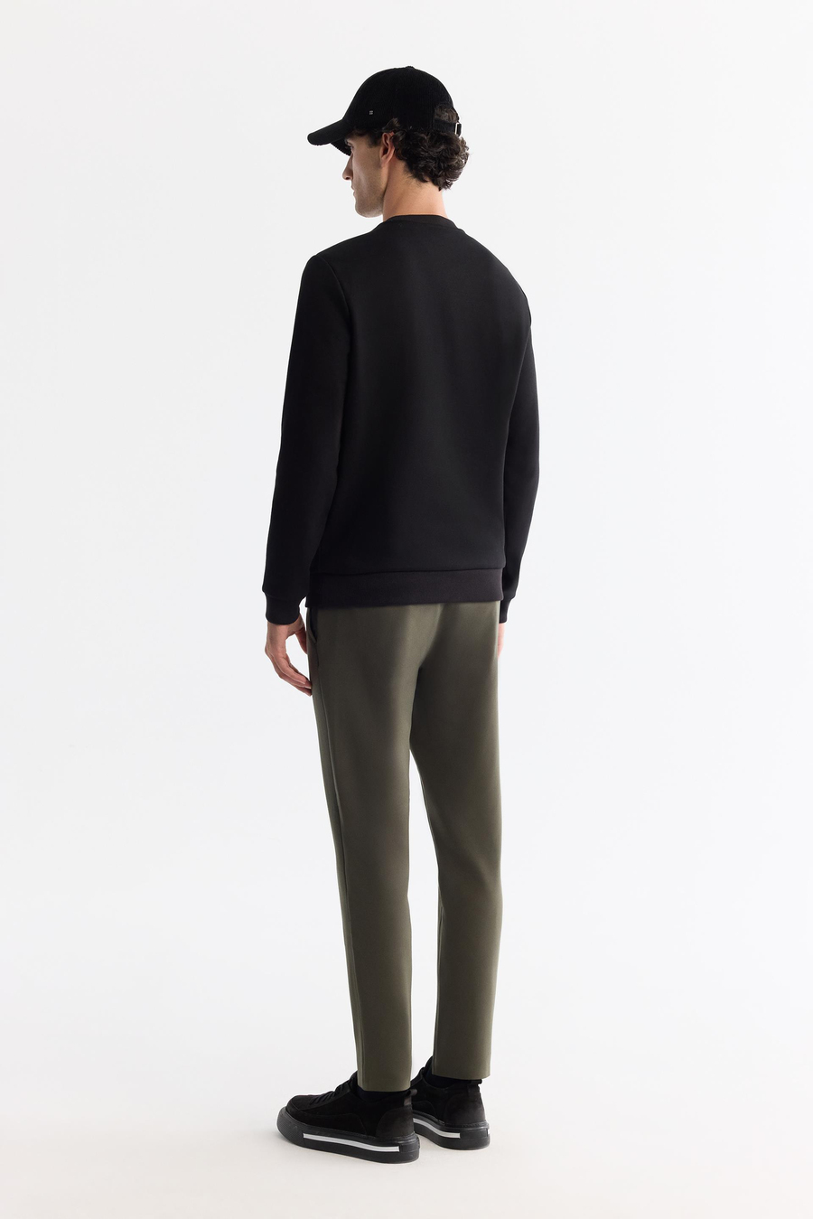 Siyah Bisiklet Yaka Sweatshirt