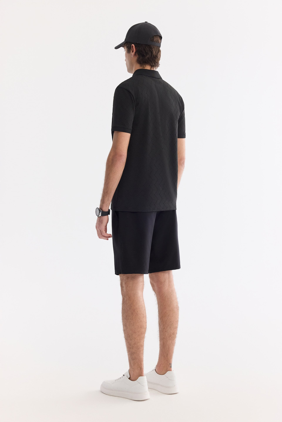 Siyah Fermuarlı Polo Yaka Jakarlı T-Shirt